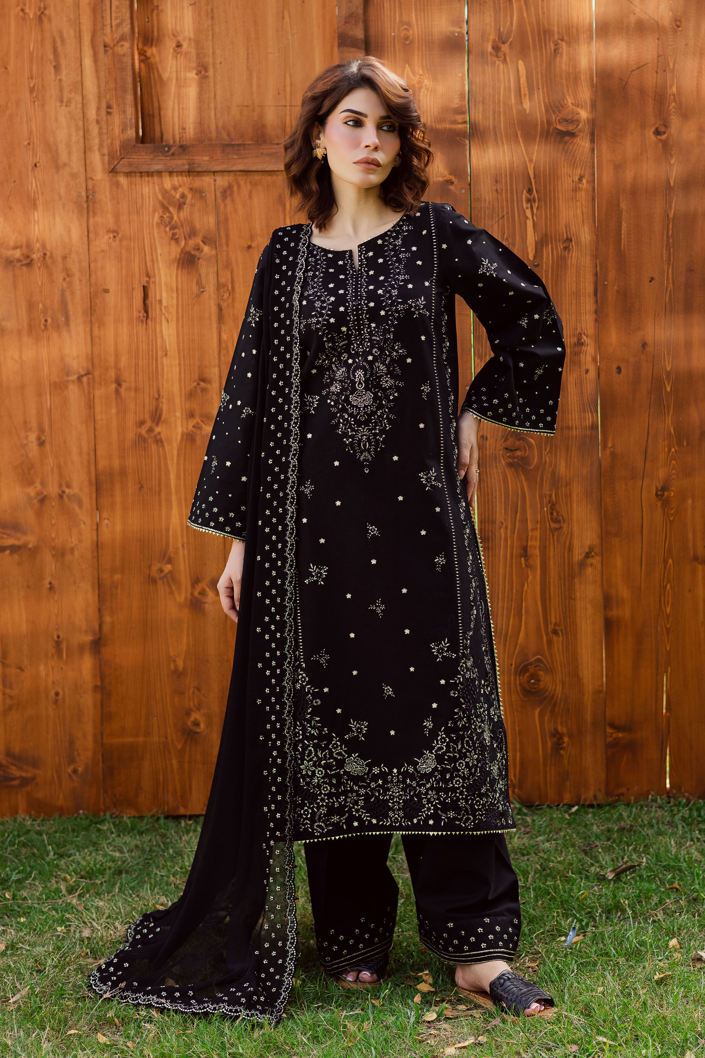 Aasfina 3Pc - Embroidered Khaddar Dress BATIK WINTER PRET 2025 BATIK XS / Black / Khaddar-S / Black / Khaddar-M / Black / Khaddar-L / Black / Khaddar-XL / Black / Khaddar