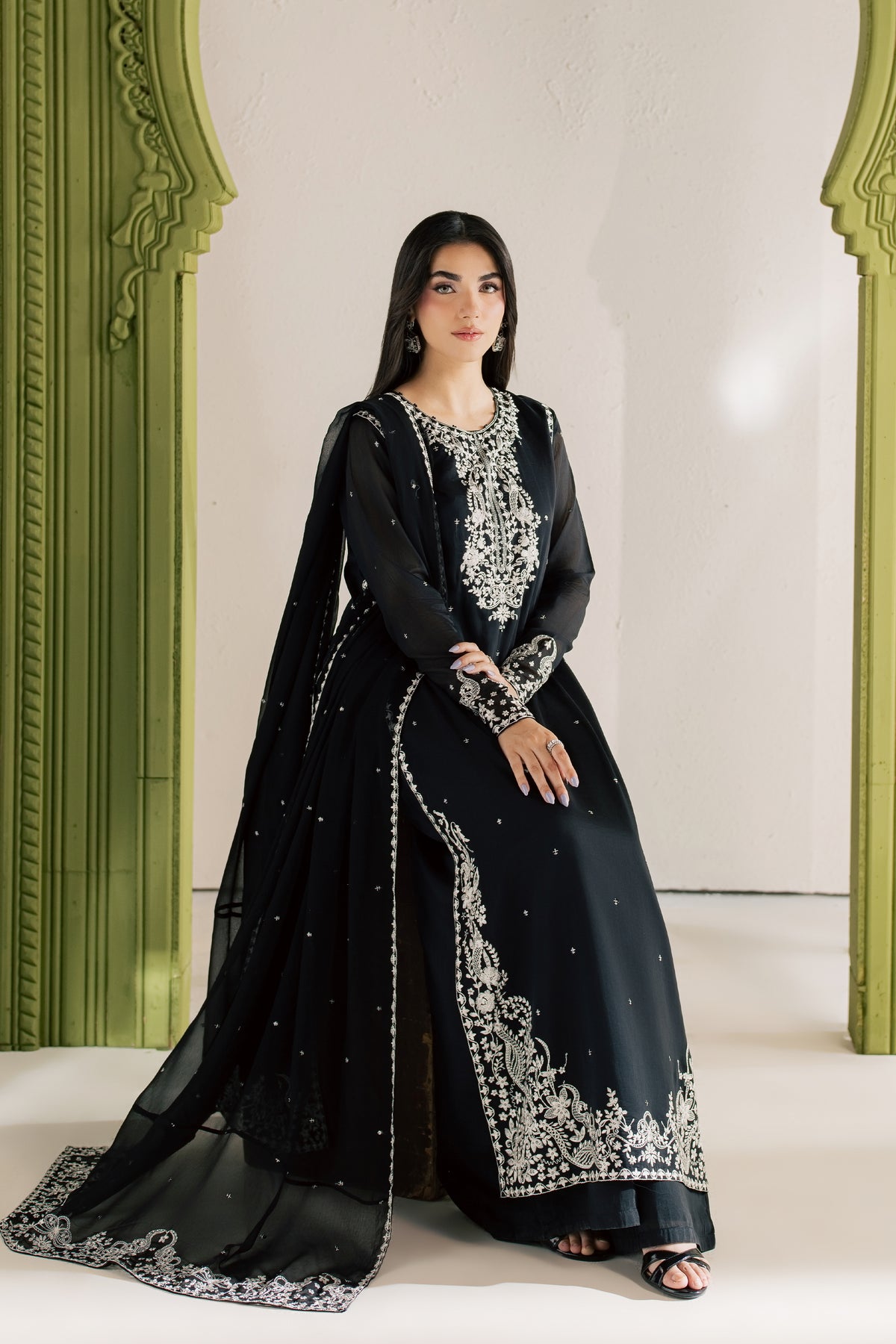 Adrina 3Pc - Festive Luxe Pret BATIKLUXESEP26 BATIK XS / Black / Paper Silk