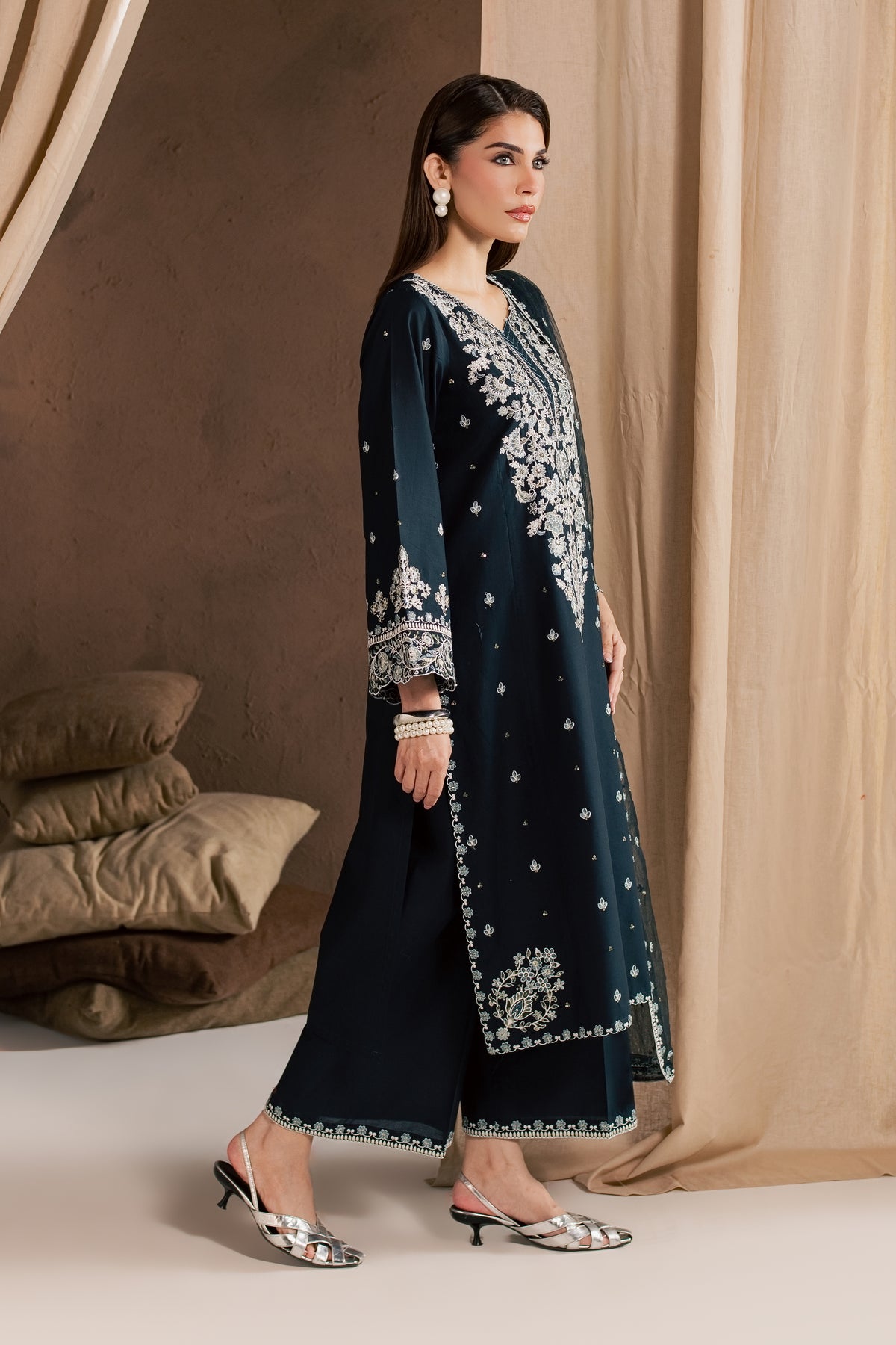 Blue Sabiha 3Pc - Embroidered Cambric Pret PRETAW2026 BATIK XS / Blueberry Blue / Cambric