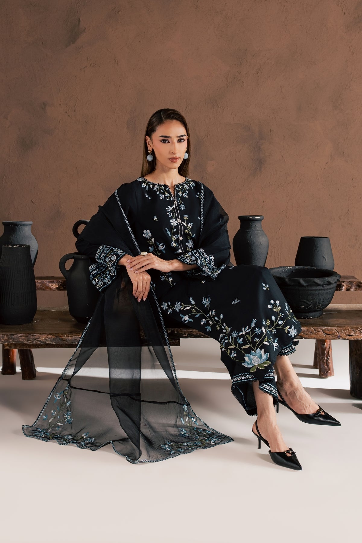 Chloe 3Pc - Embroidered Cambric Pret PRETAW2026 BATIK XS / Black / Cambric