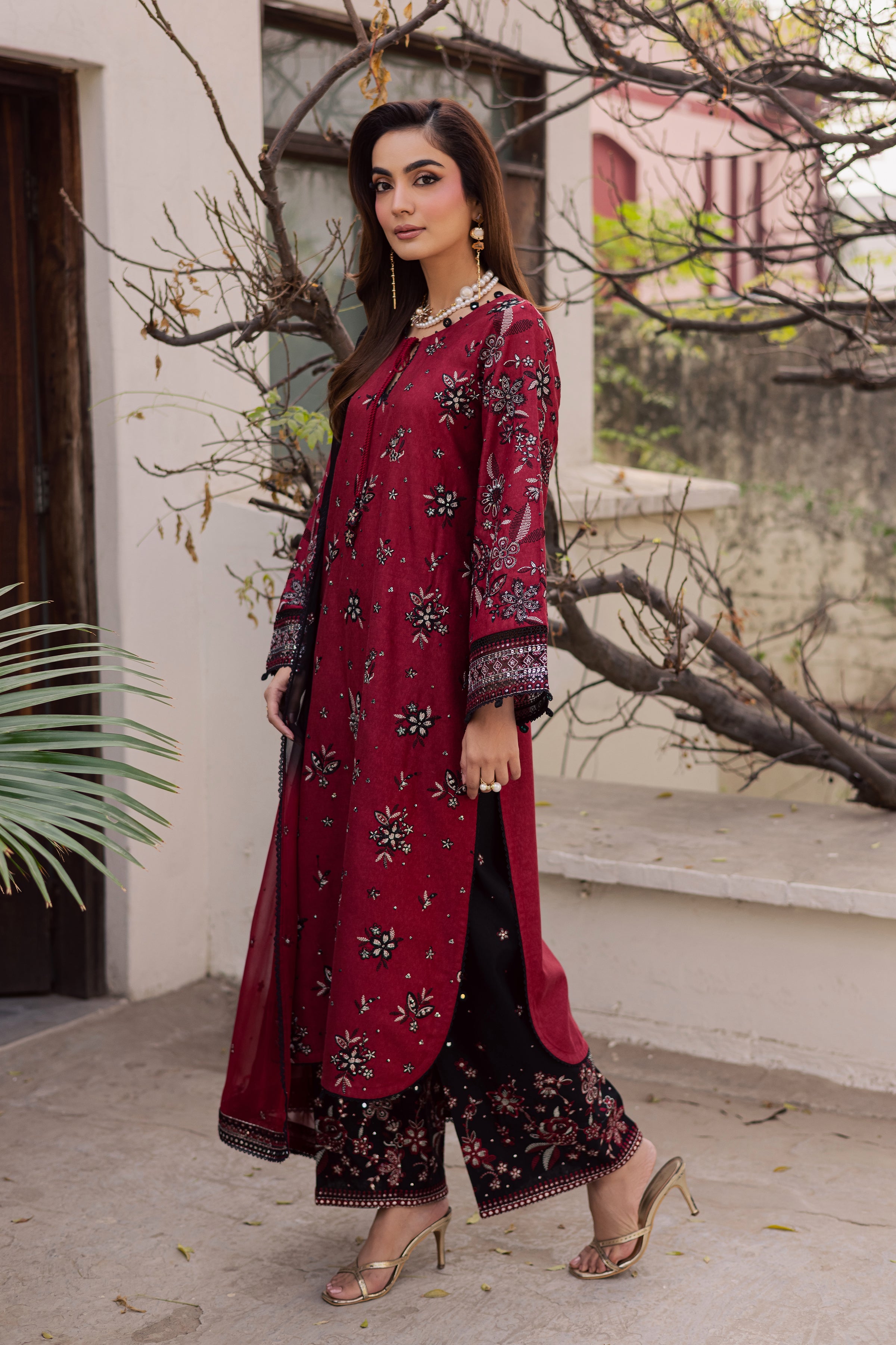 Cola 3Pc - Embroidered Festive Pret BATIK WINTER PRET 2025 BATIK XS / Red / Cotton-S / Red / Cotton-M / Red / Cotton-L / Red / Cotton-XL / Red / Cotton