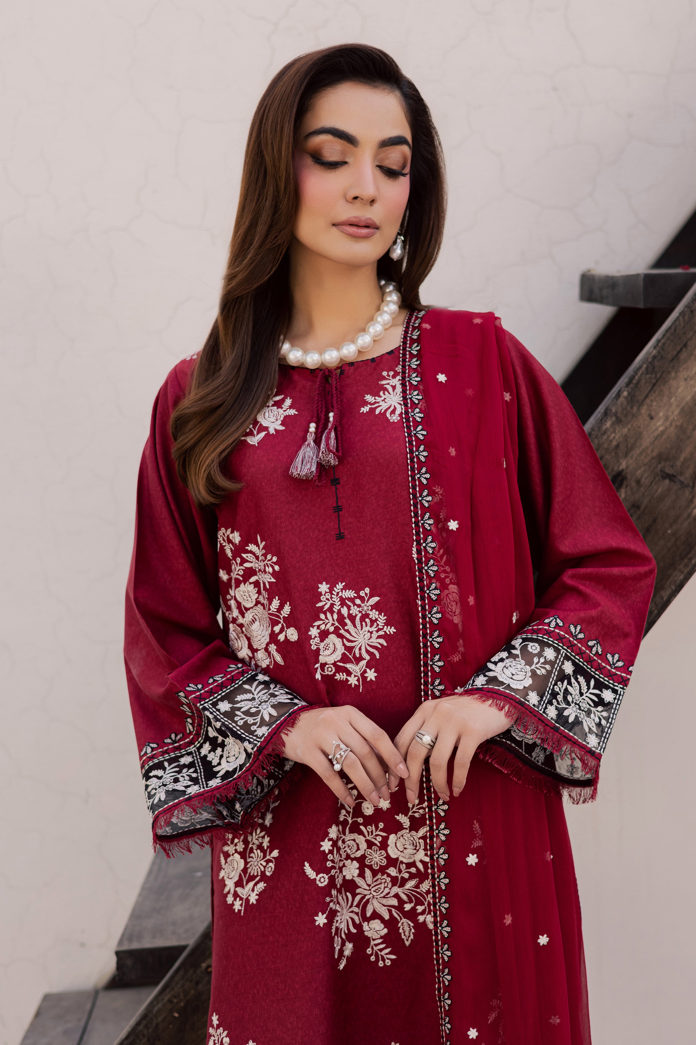 Contradiction 3Pc - Embroidered Festive Pret BATIK WINTER PRET 2025 BATIK XS / Red / Textured Cotton-S / Red / Textured Cotton-M / Red / Textured Cotton-L / Red / Textured Cotton-XL / Red / Textured Cotton