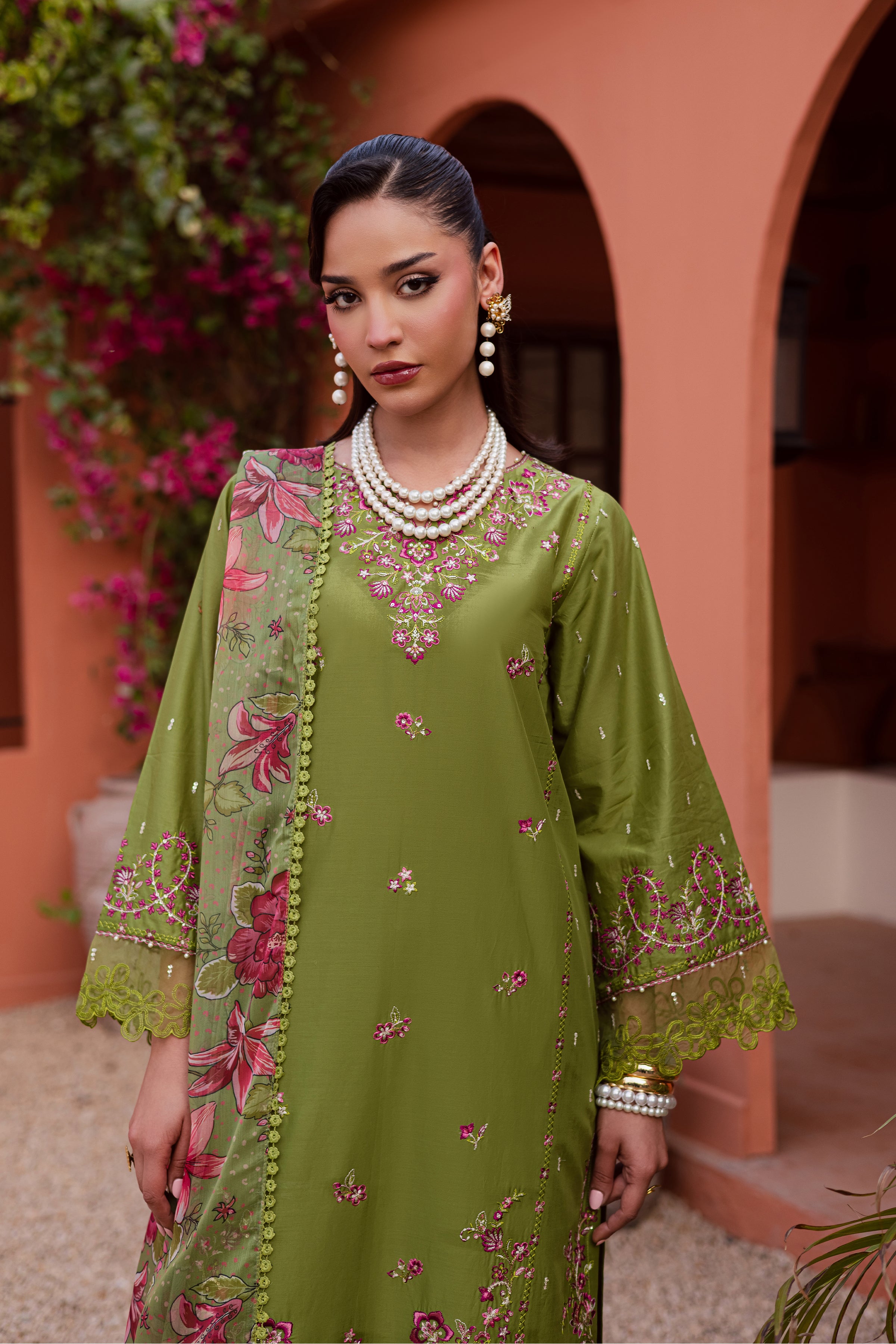 Cray 3Pc - Festive Embroidered Lawn BATIKEID2026 BATIK XS / Fern / Pima Lawn-S / Fern / Pima Lawn-M / Fern / Pima Lawn-L / Fern / Pima Lawn-XL / Fern / Pima Lawn