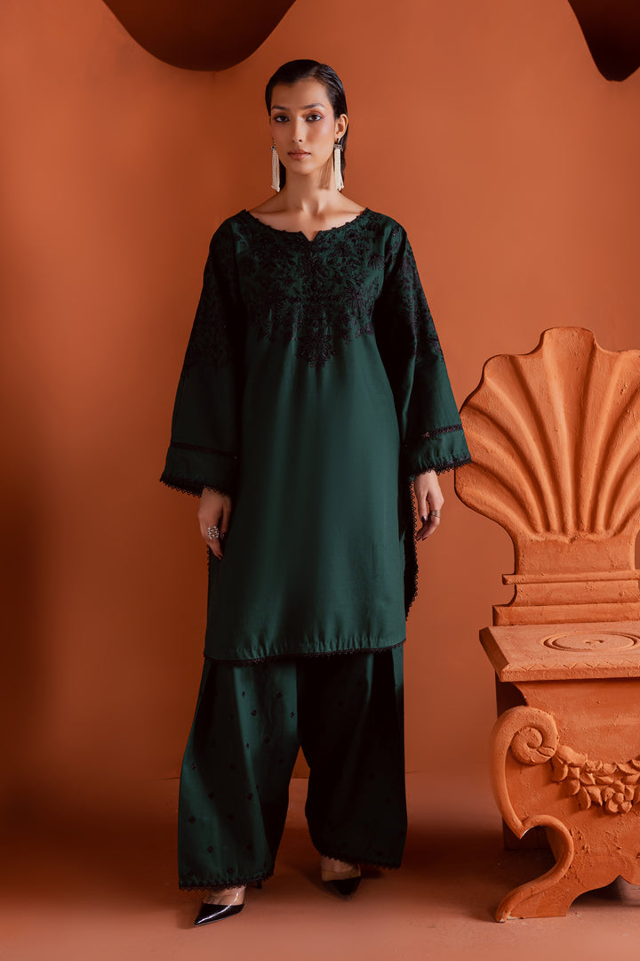 Dippit 2Pc - Embroidered Khaddar Dress BATIK WINTER PRET 2025  BATIK   XS / Emerald Green / Khaddar-S / Emerald Green / Khaddar-M / Emerald Green / Khaddar-L / Emerald Green / Khaddar-XL / Emerald Green / Khaddar