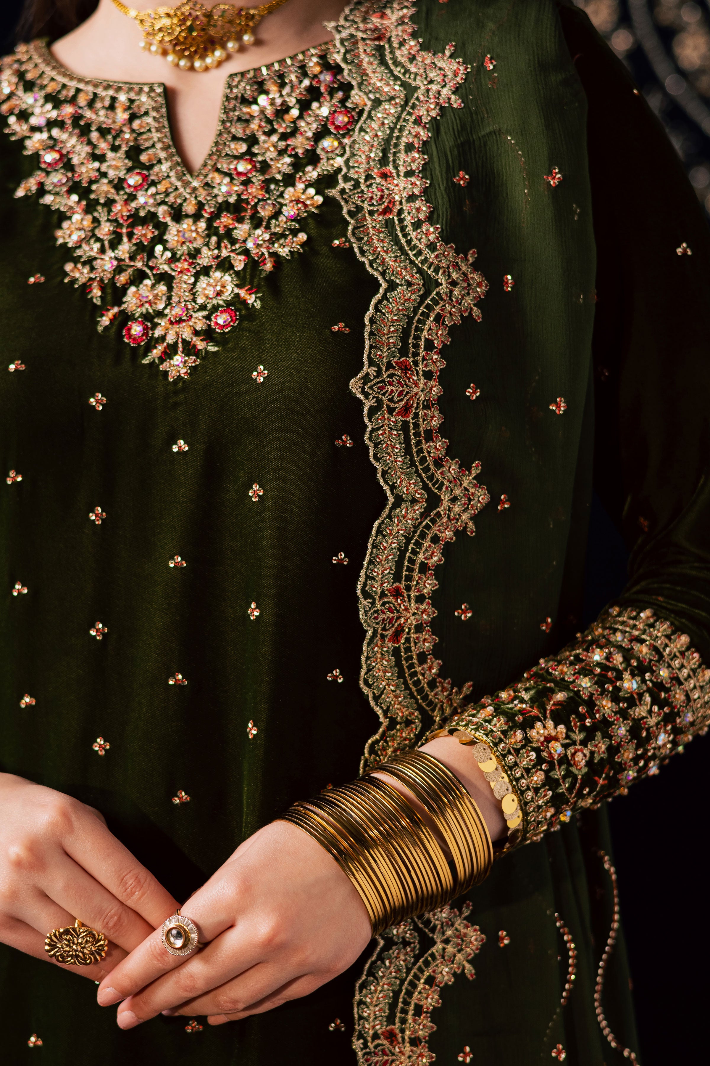 Eloise 3Pc - Velvet Luxe Pret BATIKLuxePRET2025 BATIK XS / Mehendi Green / Velvet-S / Mehendi Green / Velvet-M / Mehendi Green / Velvet-L / Mehendi Green / Velvet-XL / Mehendi Green / Velvet