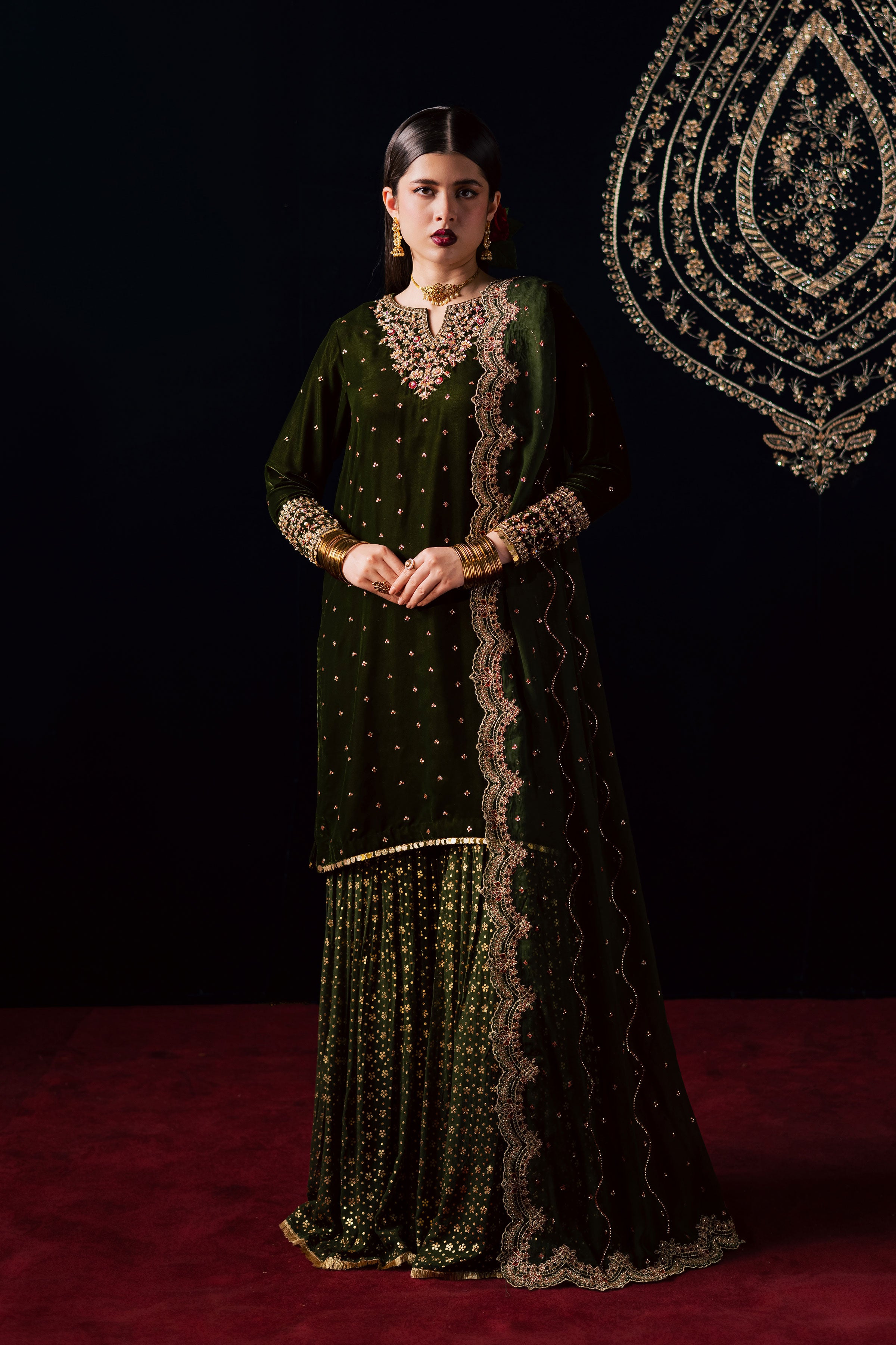 Eloise 3Pc - Velvet Luxe Pret BATIKLuxePRET2025 BATIK XS / Mehendi Green / Velvet-S / Mehendi Green / Velvet-M / Mehendi Green / Velvet-L / Mehendi Green / Velvet-XL / Mehendi Green / Velvet