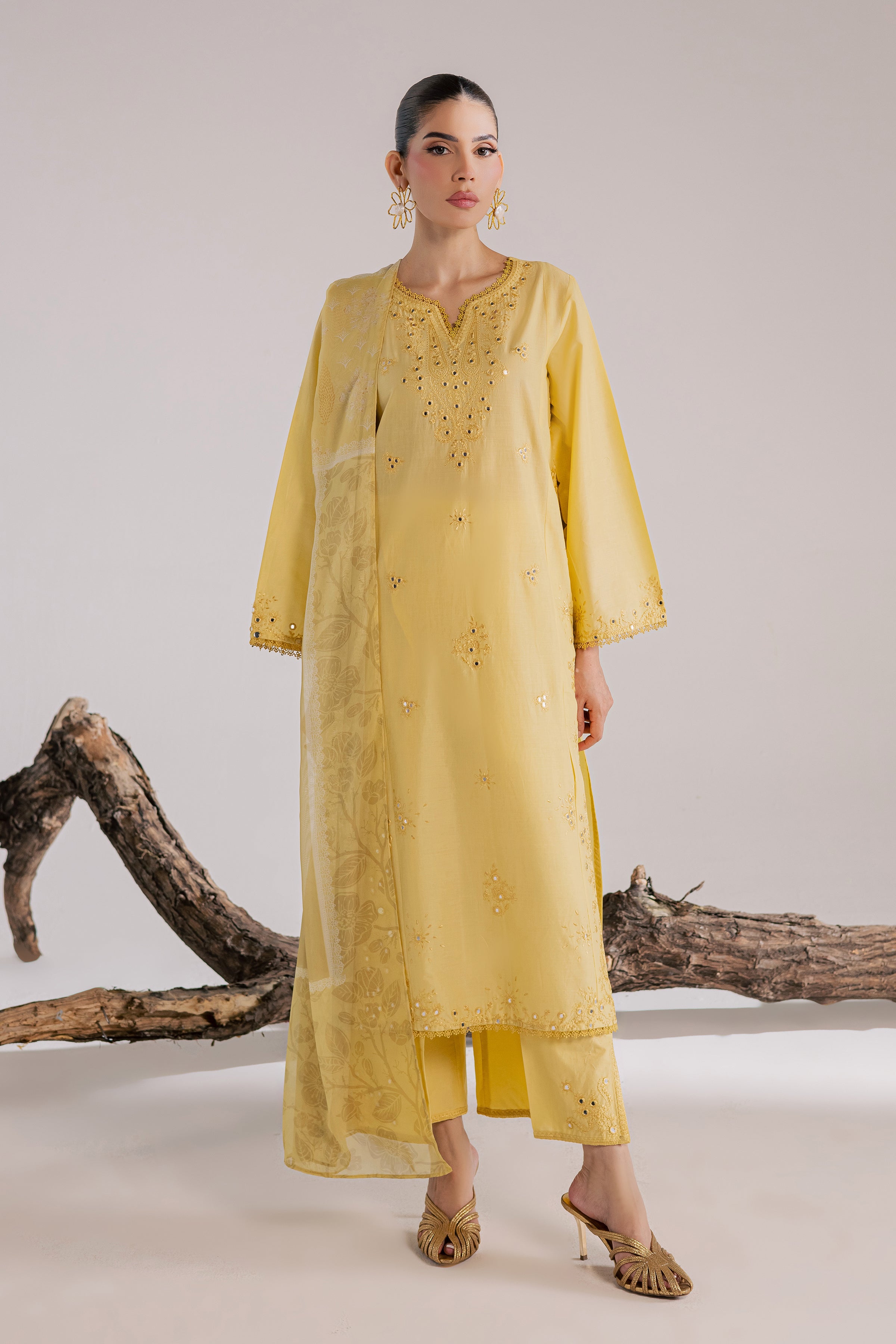 Fiji 3Pc - Luxury Embroidered Lawn BATIKSS26 BATIK XS / Dried Moss / Pima Lawn-S / Dried Moss / Pima Lawn-M / Dried Moss / Pima Lawn-L / Dried Moss / Pima Lawn-XL / Dried Moss / Pima Lawn