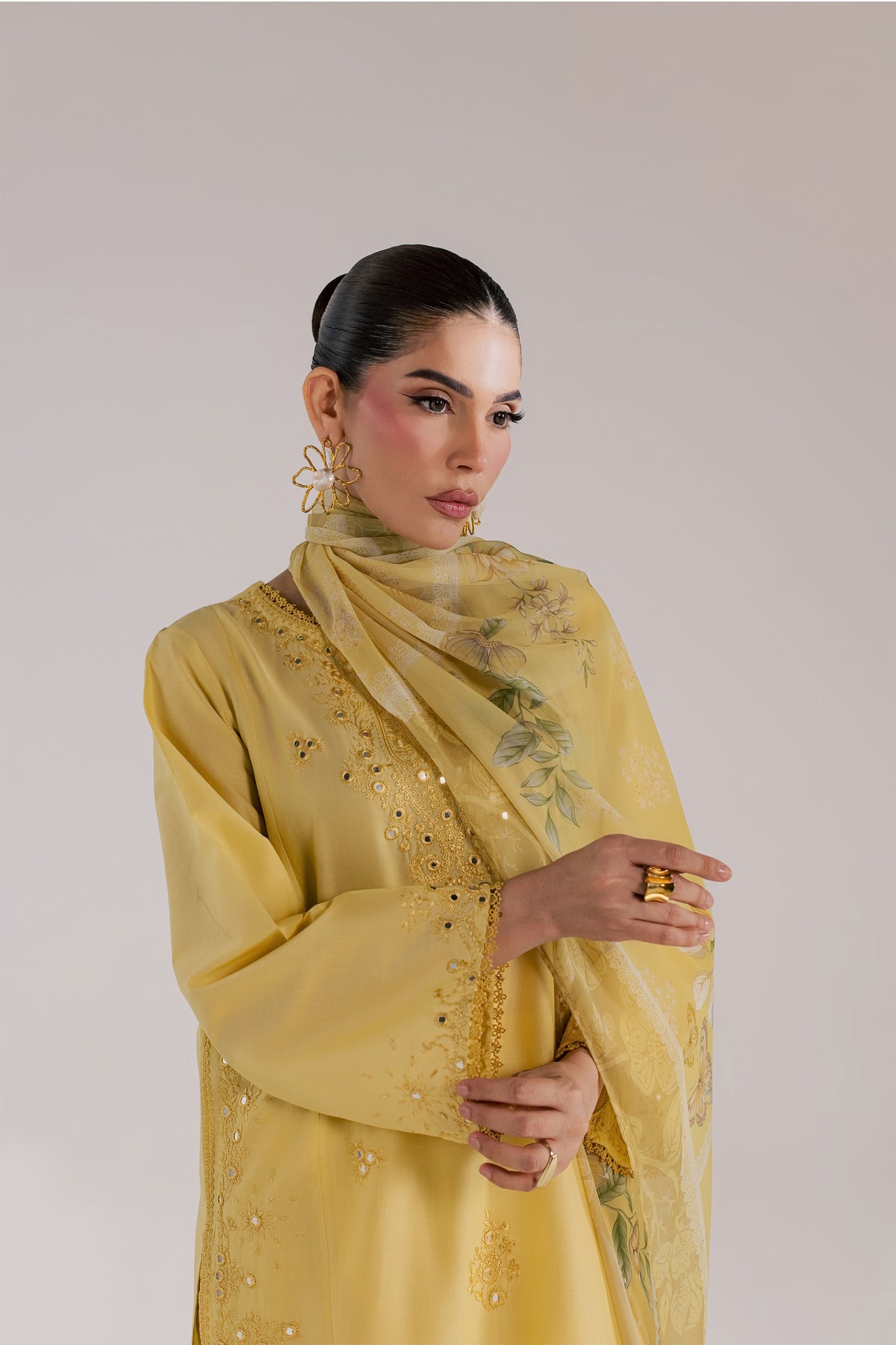 Fiji 3Pc - Luxury Embroidered Lawn BATIKSS26 BATIK XS / Dried Moss / Pima Lawn-S / Dried Moss / Pima Lawn-M / Dried Moss / Pima Lawn-L / Dried Moss / Pima Lawn-XL / Dried Moss / Pima Lawn