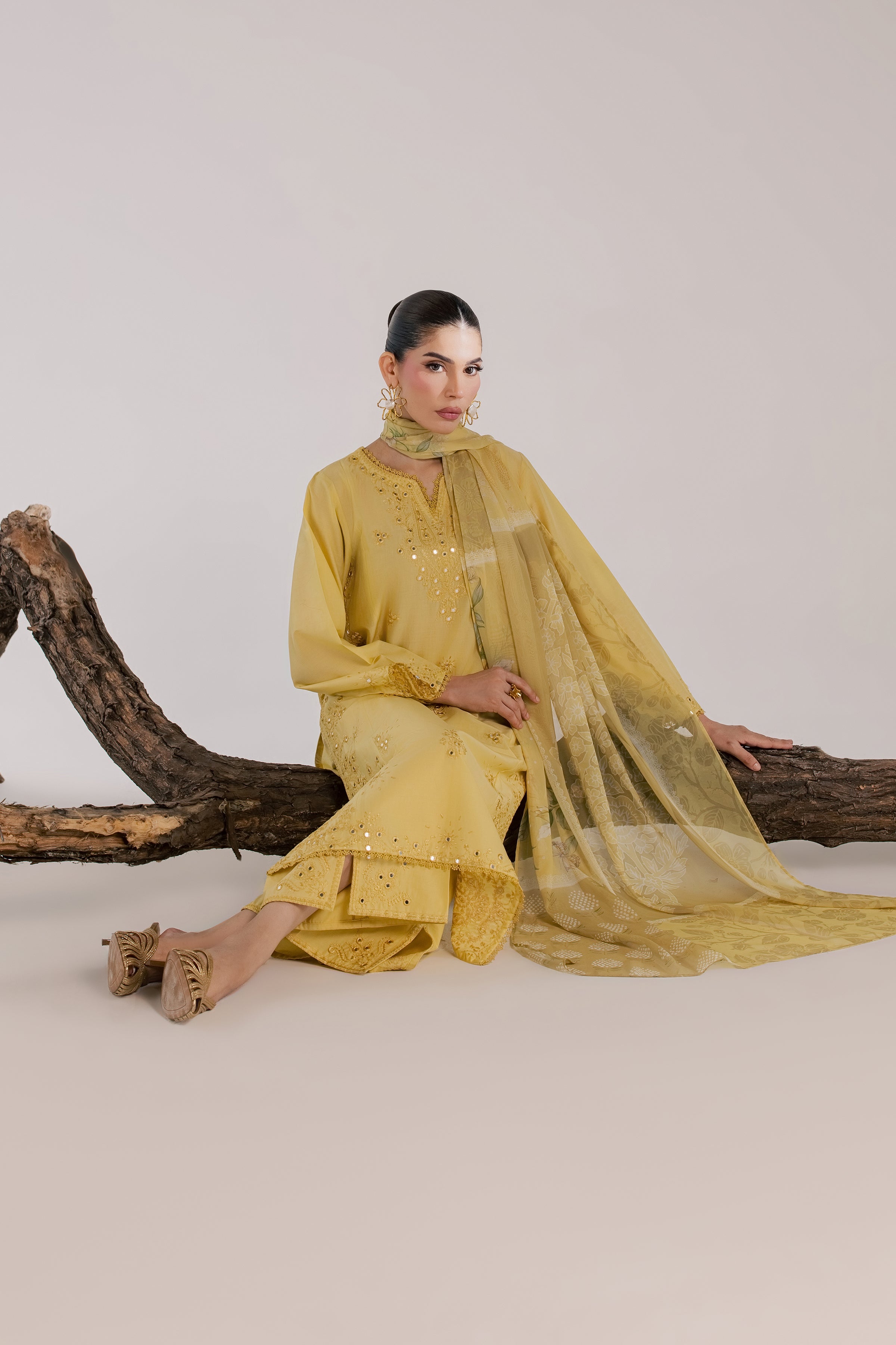 Fiji 3Pc - Luxury Embroidered Lawn BATIKSS26 BATIK XS / Dried Moss / Pima Lawn-S / Dried Moss / Pima Lawn-M / Dried Moss / Pima Lawn-L / Dried Moss / Pima Lawn-XL / Dried Moss / Pima Lawn