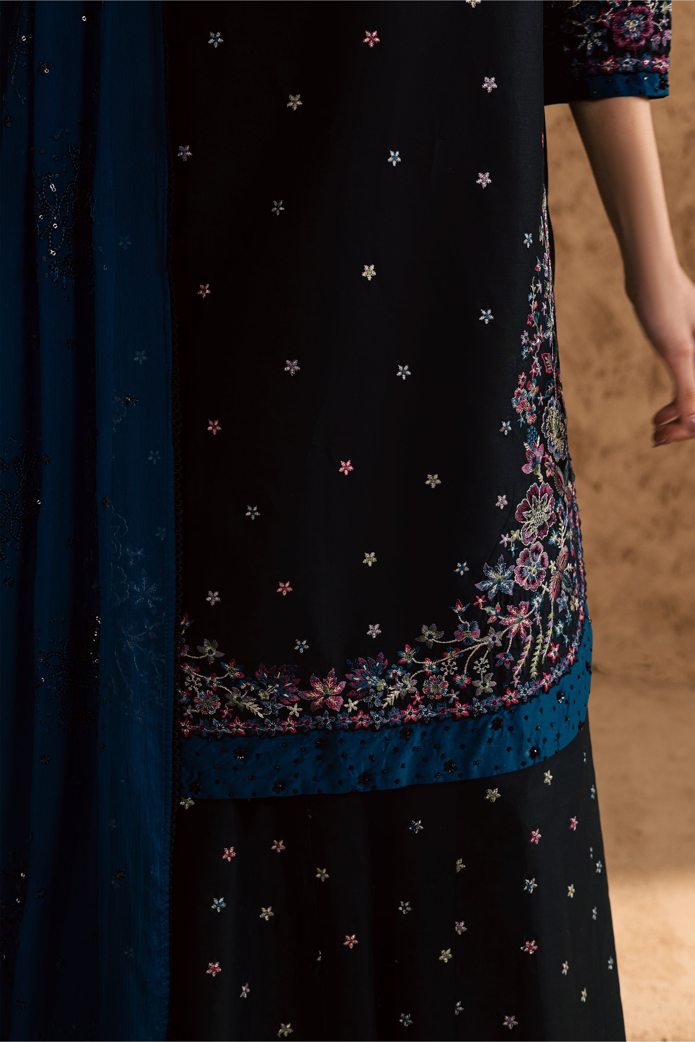 Hayaam 3Pc - Festive Eid Pret BATIKEID2026 BATIK XS / Black / Giza-S / Black / Giza-M / Black / Giza-L / Black / Giza-XL / Black / Giza
