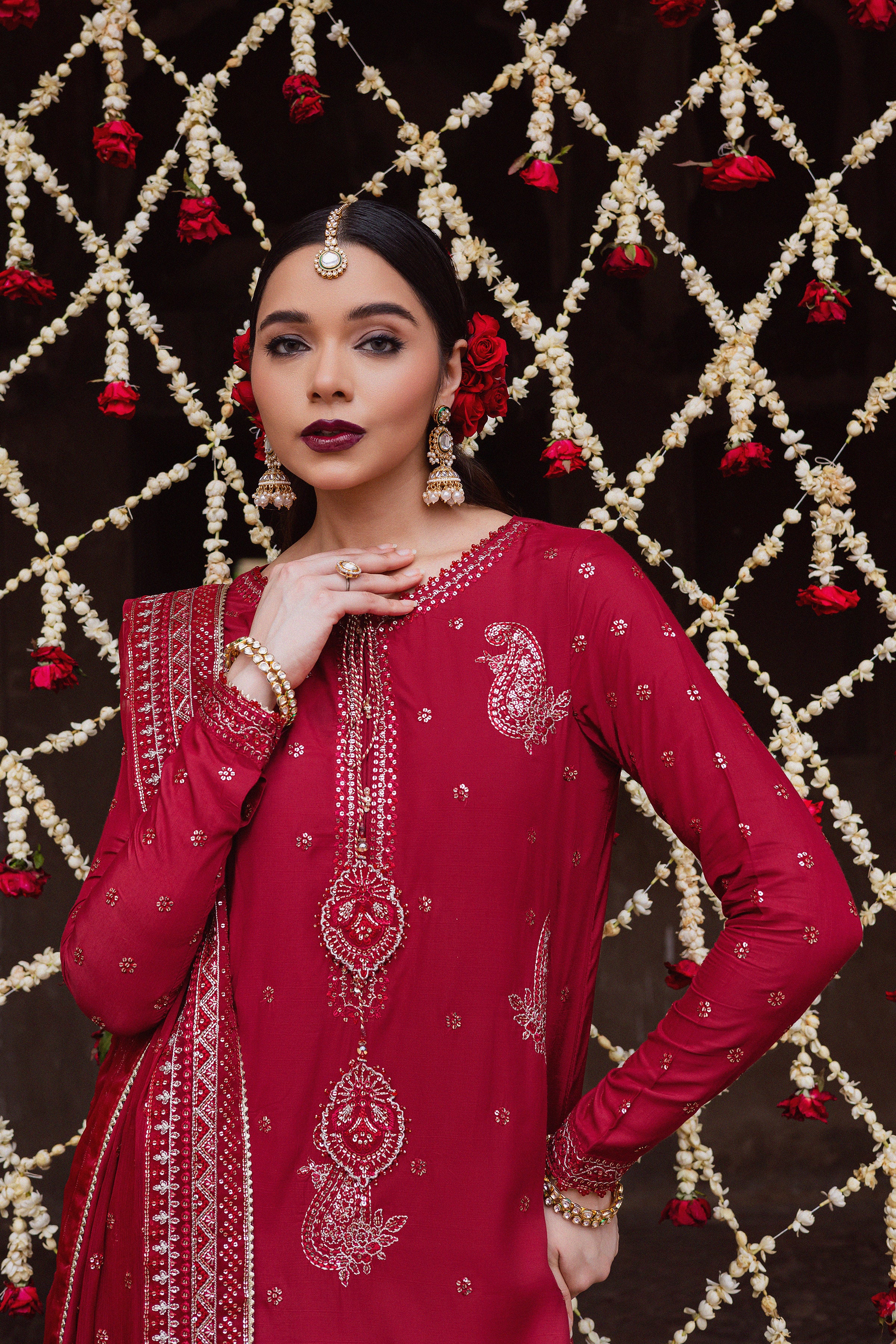 Heer Amber 3Pc - Festive Luxe Pret BATIKLuxePRET BATIK XS / Deep Red / Raw Silk-S / Deep Red / Raw Silk-M / Deep Red / Raw Silk-L / Deep Red / Raw Silk-XL / Deep Red / Raw Silk
