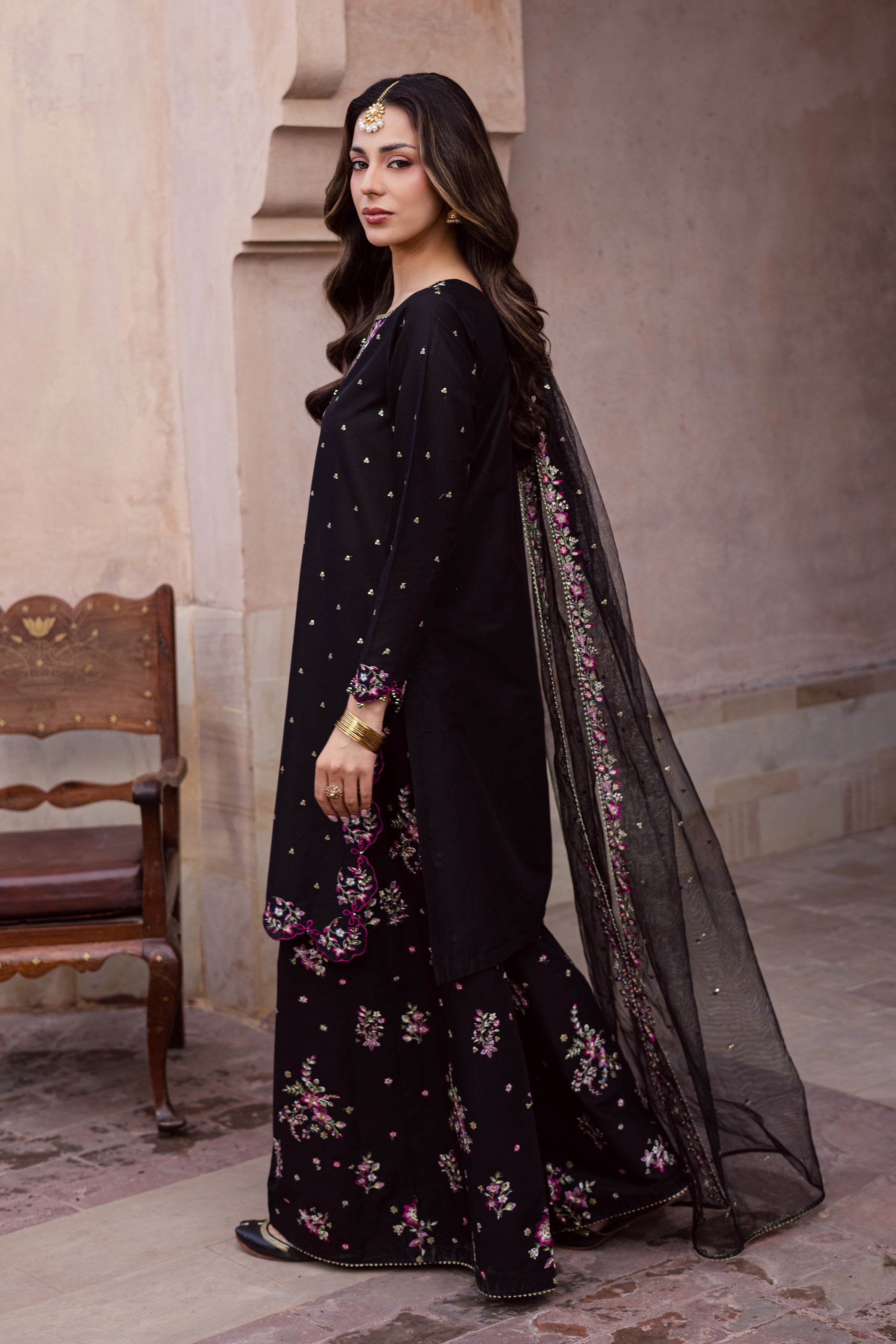 Hozier 3Pc - Festive Embroidered Lawn BATIKEID2026 BATIK XS / Black / Pima Lawn-S / Black / Pima Lawn-M / Black / Pima Lawn-L / Black / Pima Lawn-XL / Black / Pima Lawn