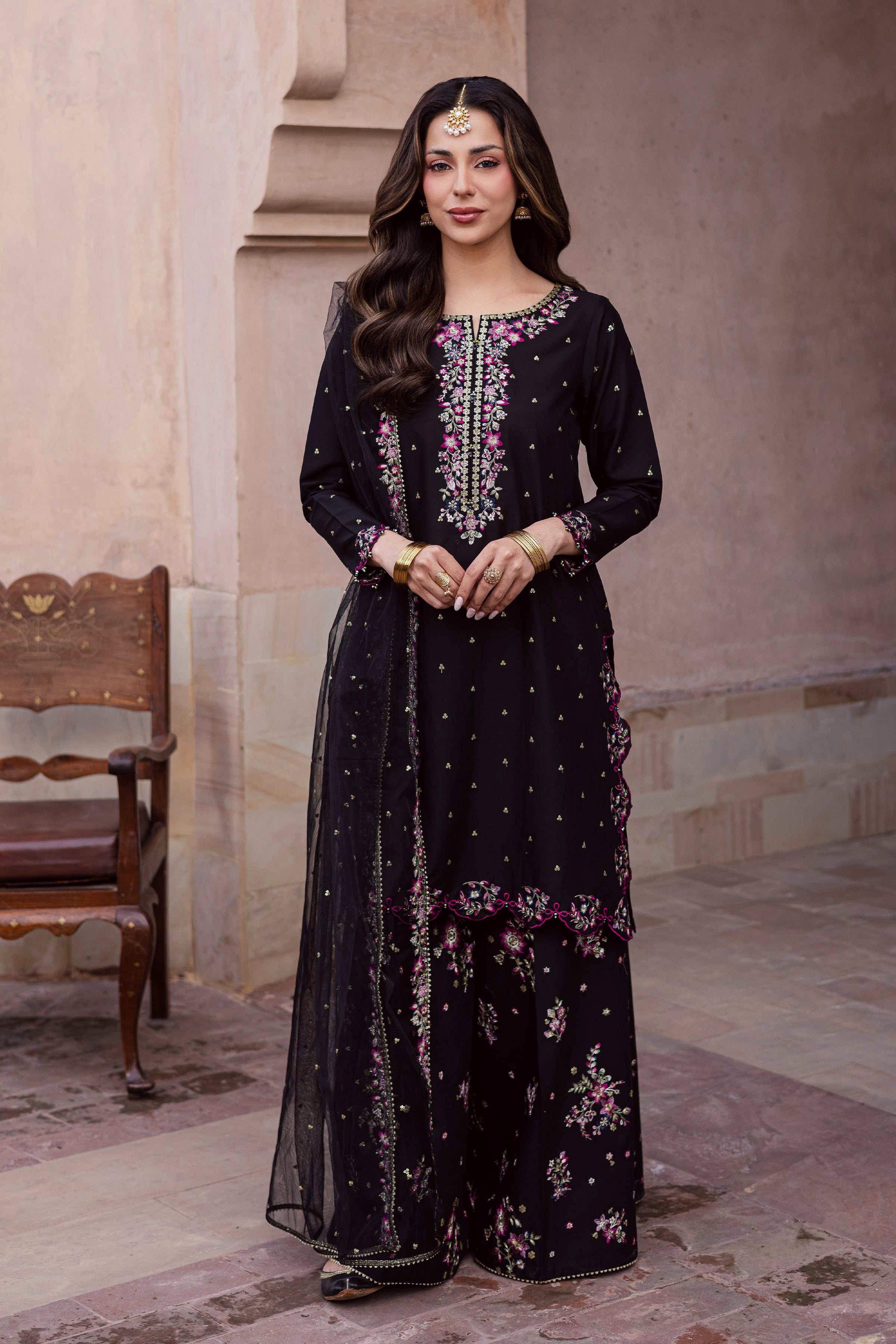 Hozier 3Pc - Festive Embroidered Lawn BATIKEID2026 BATIK XS / Black / Pima Lawn-S / Black / Pima Lawn-M / Black / Pima Lawn-L / Black / Pima Lawn-XL / Black / Pima Lawn
