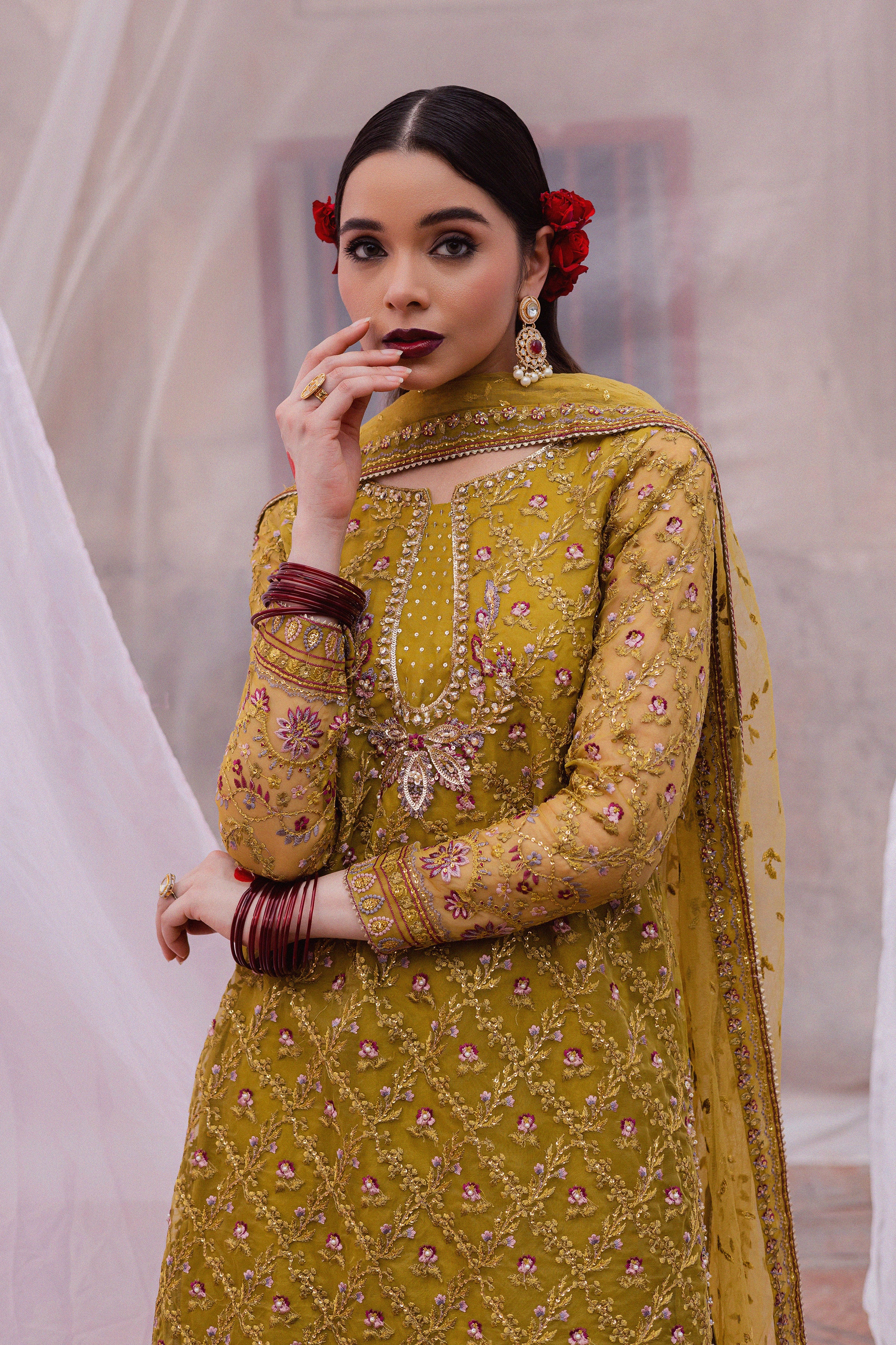 Izel 3Pc - Festive Luxe Pret BATIKSTUDIO2025 BATIK S / Mehndi Green / Organza & Raw Silk-M / Mehndi Green / Organza & Raw Silk-L / Mehndi Green / Organza & Raw Silk