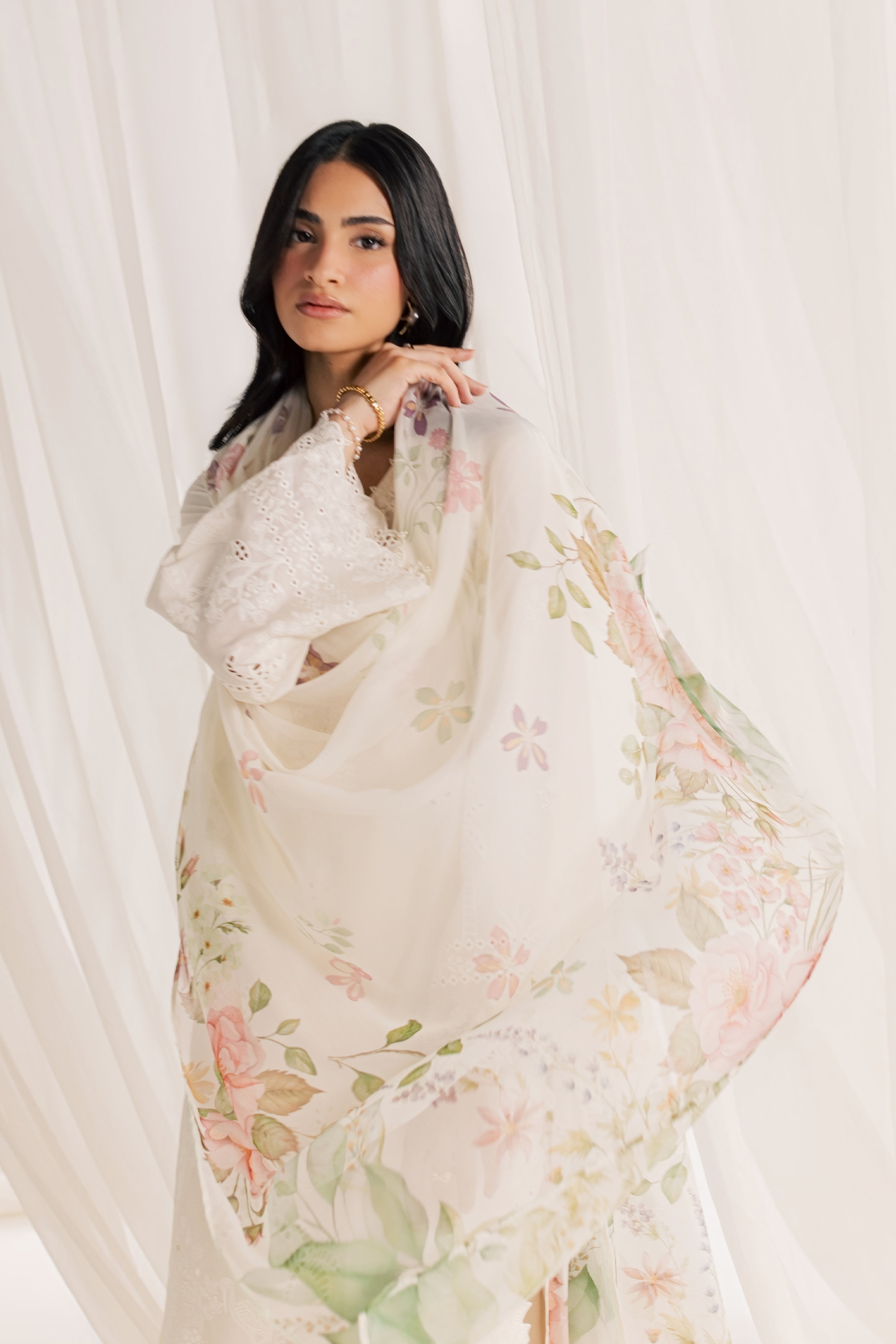 Izel Swan 3Pc - Embroidered Lawn Dress EverydayEdit26 BATIK XS / White Swan / Pima Lawn-S / White Swan / Pima Lawn-M / White Swan / Pima Lawn-L / White Swan / Pima Lawn-XL / White Swan / Pima Lawn