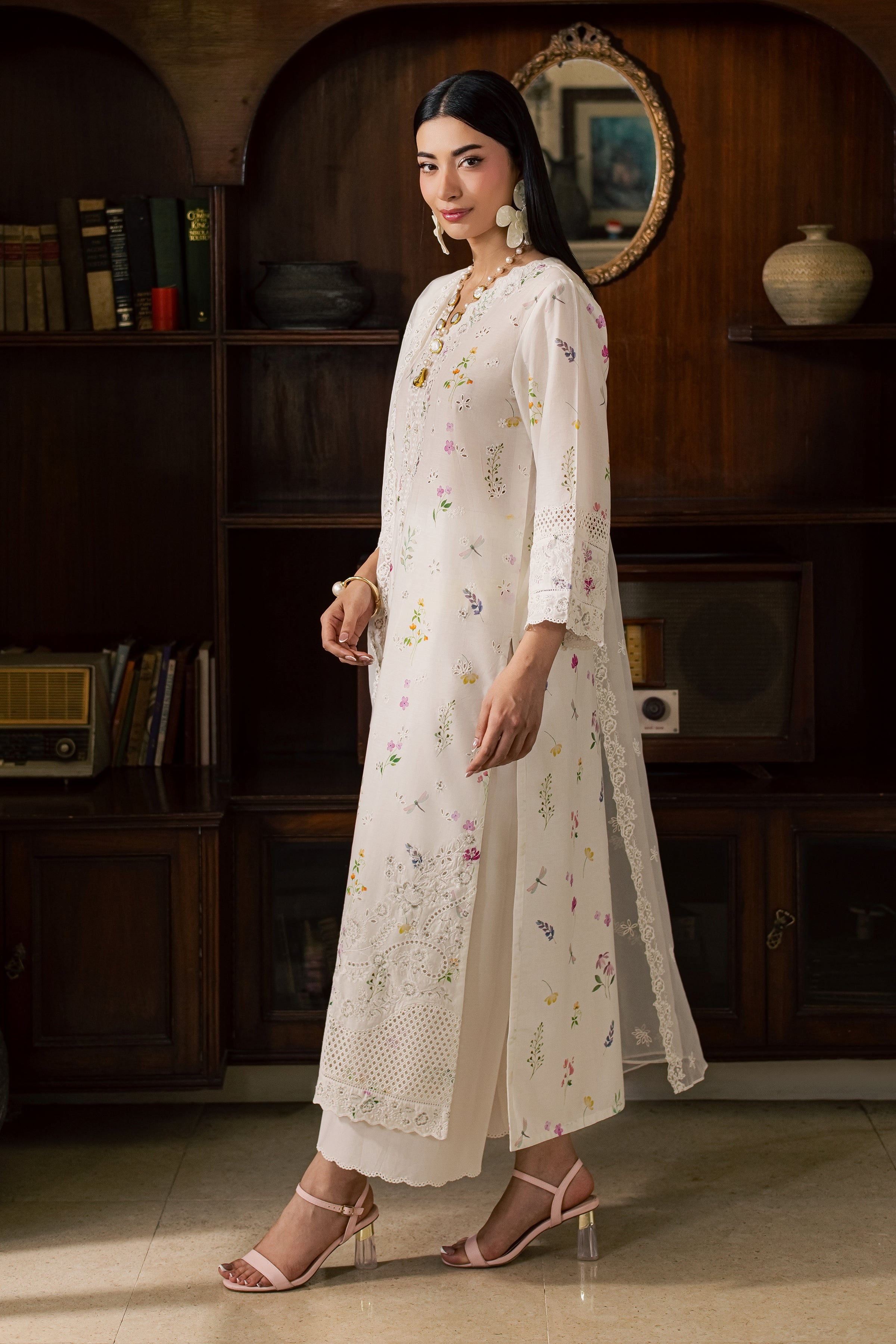 Jinan 3Pc - Luxury Embroidered Lawn BATIKSS26 BATIK XS / White / Pima Lawn-S / White / Pima Lawn-M / White / Pima Lawn-L / White / Pima Lawn-XL / White / Pima Lawn