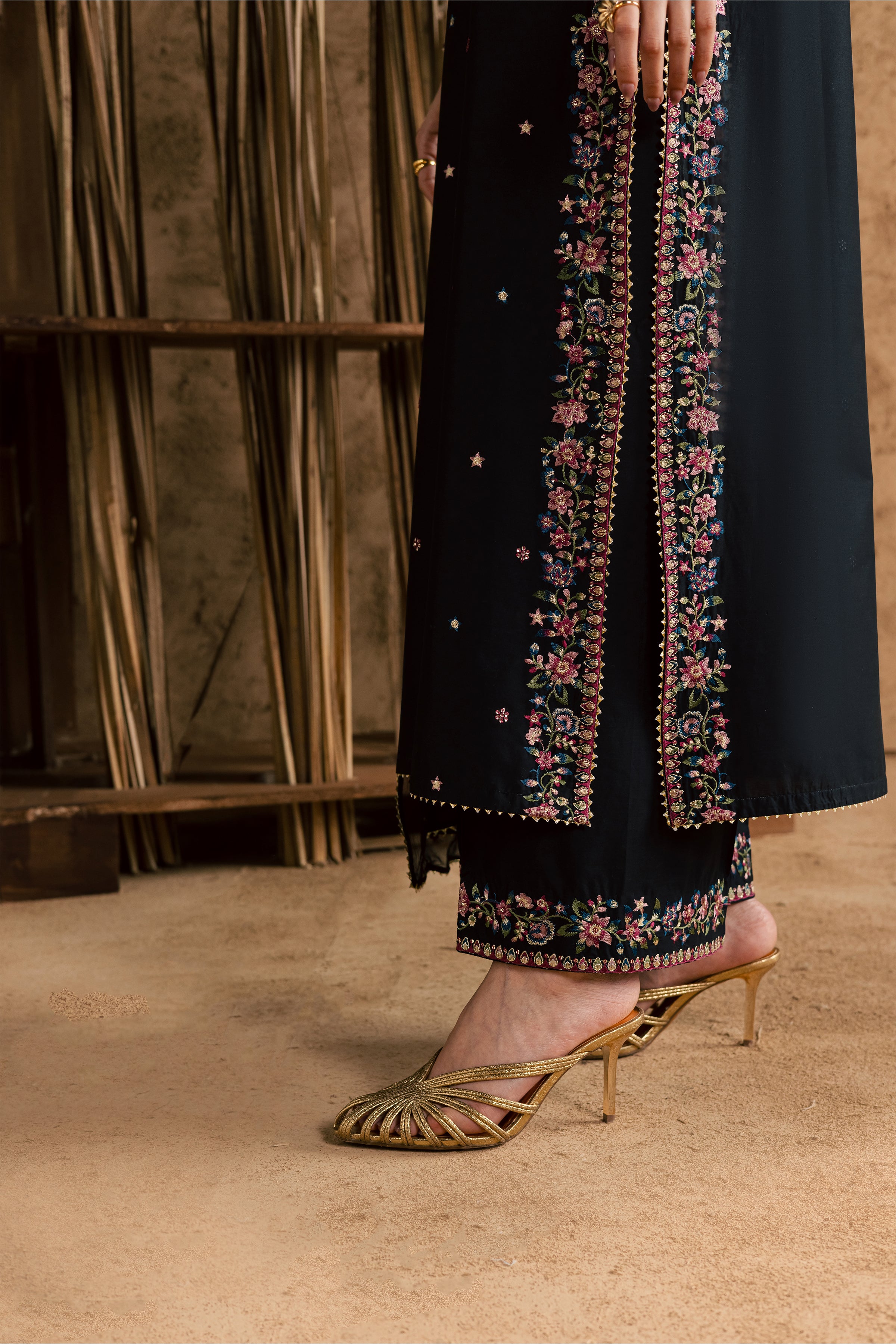 Johana 3Pc - Festive Eid Pret BATIKEID2026 BATIK XS / Black / Giza-S / Black / Giza-M / Black / Giza-L / Black / Giza-XL / Black / Giza
