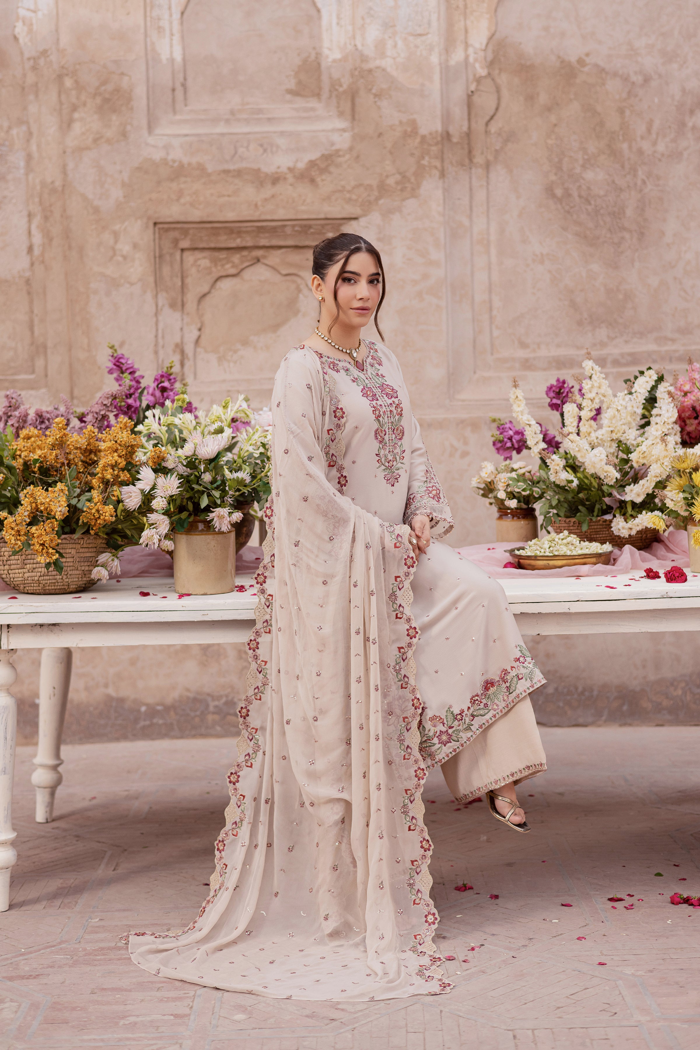 Lark 3Pc - Festive Luxe Pret BATIKSTUDIO2025 BATIK S / Beige / Georgette-M / Beige / Georgette-L / Beige / Georgette