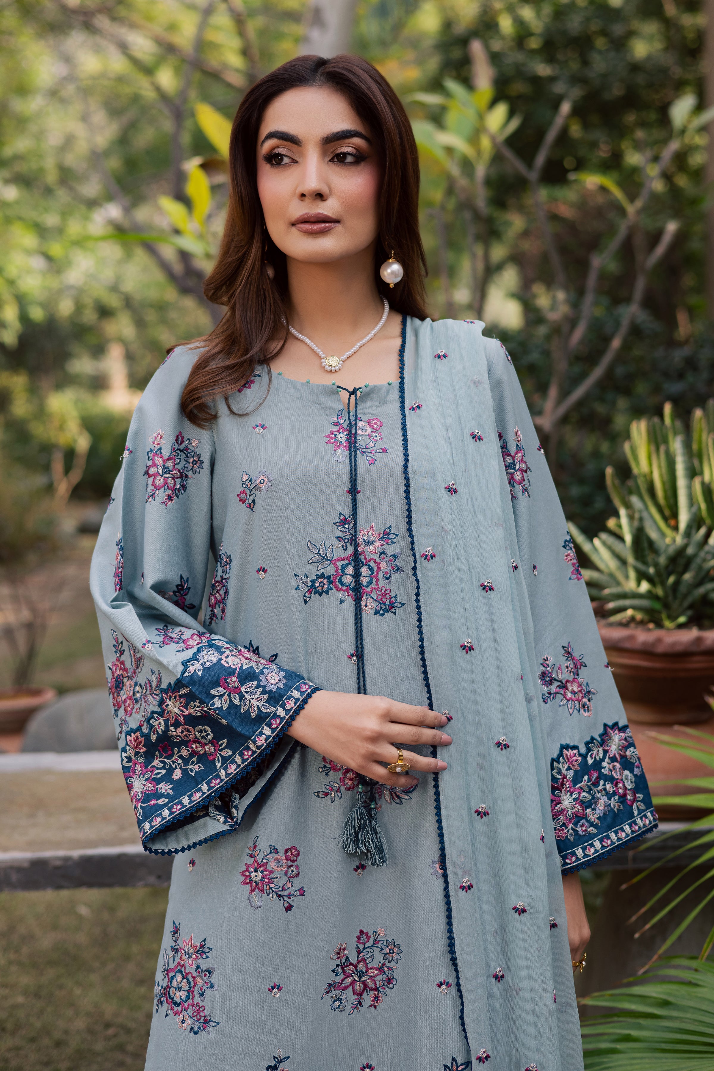 Madden 3Pc - Embroidered Festive Pret BATIK WINTER PRET 2025 BATIK XS / Ice Blue / Textured Cotton-S / Ice Blue / Textured Cotton-M / Ice Blue / Textured Cotton-L / Ice Blue / Textured Cotton-XL / Ice Blue / Textured Cotton