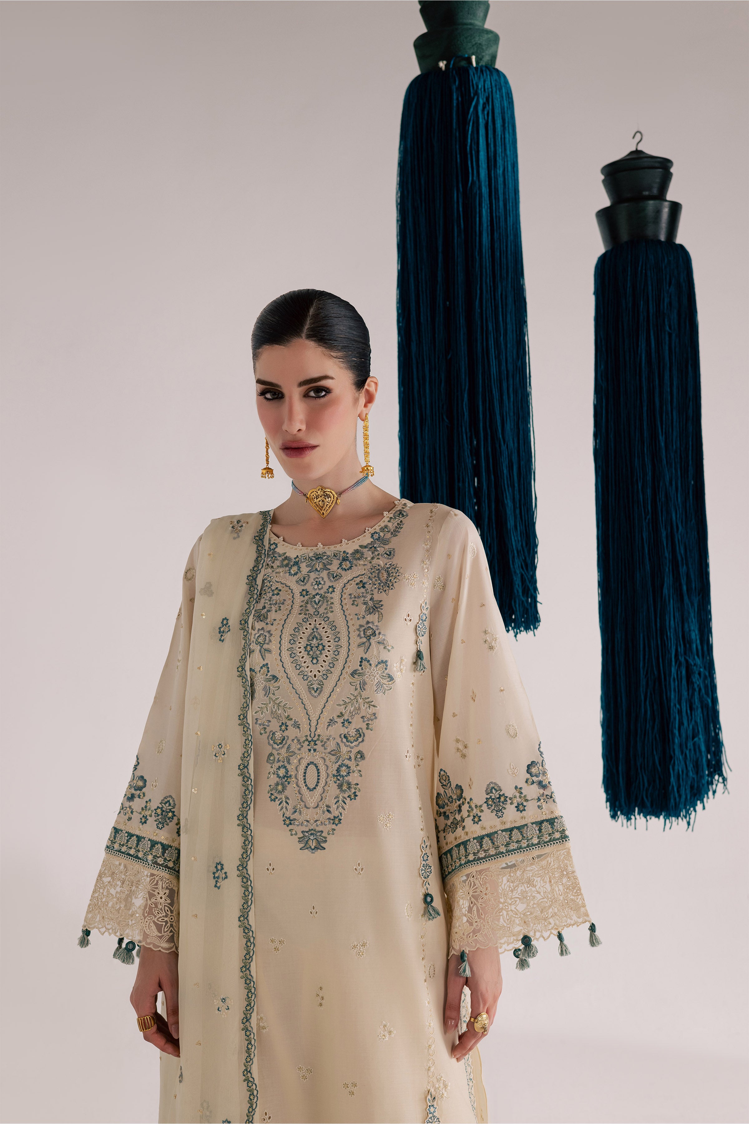 Mana 3Pc - Festive Eid Pret BATIKSS26 BATIK XS / Ivory / Pima Lawn-S / Ivory / Pima Lawn-M / Ivory / Pima Lawn-L / Ivory / Pima Lawn-XL / Ivory / Pima Lawn
