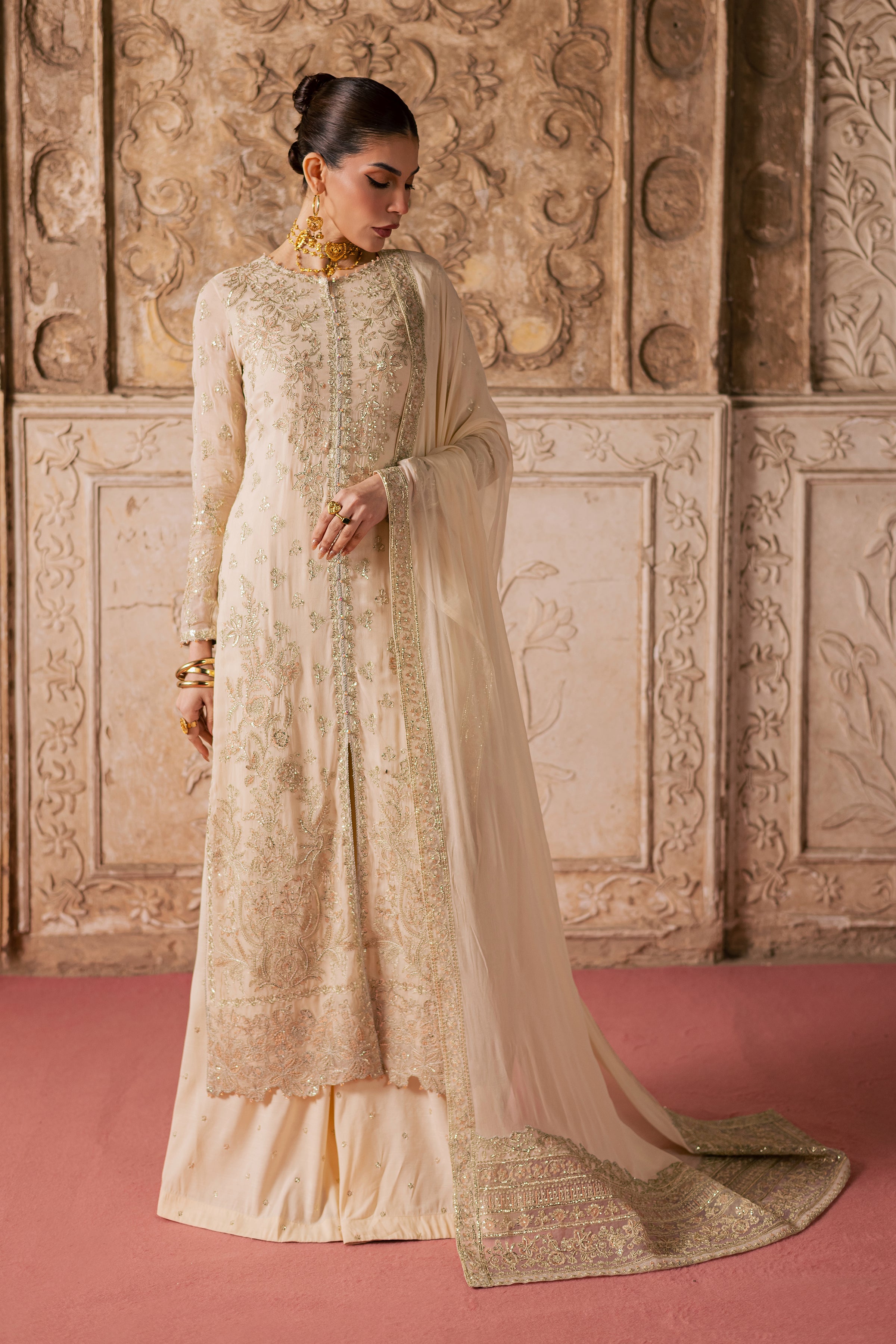 Mooti 3Pc - Festive Luxe Pret BATIKLuxePRET BATIK XS / Ivory / Chiffon-S / Ivory / Chiffon-M / Ivory / Chiffon-L / Ivory / Chiffon-XL / Ivory / Chiffon