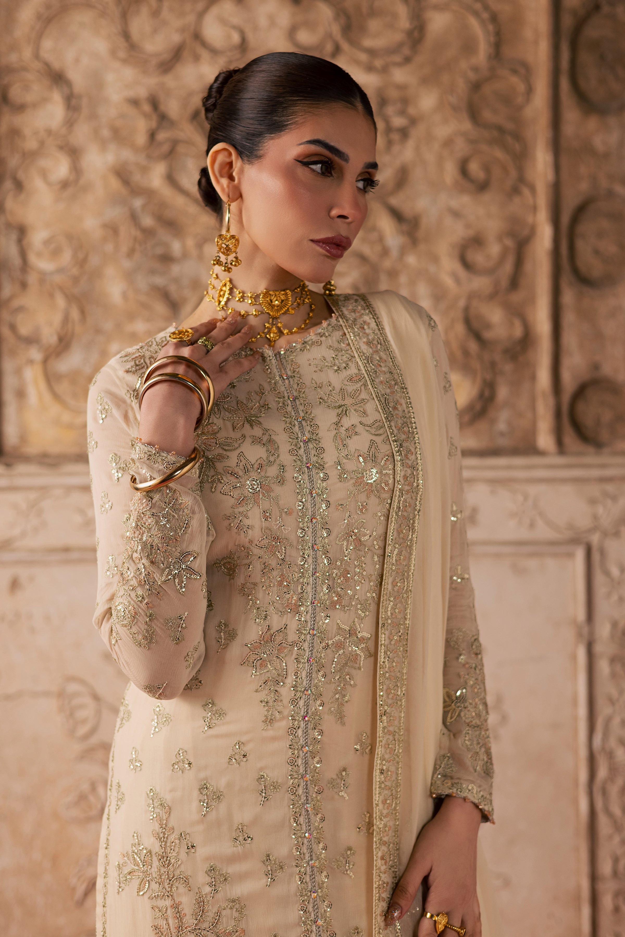 Mooti 3Pc - Festive Luxe Pret BATIKLuxePRET BATIK XS / Ivory / Chiffon-S / Ivory / Chiffon-M / Ivory / Chiffon-L / Ivory / Chiffon-XL / Ivory / Chiffon