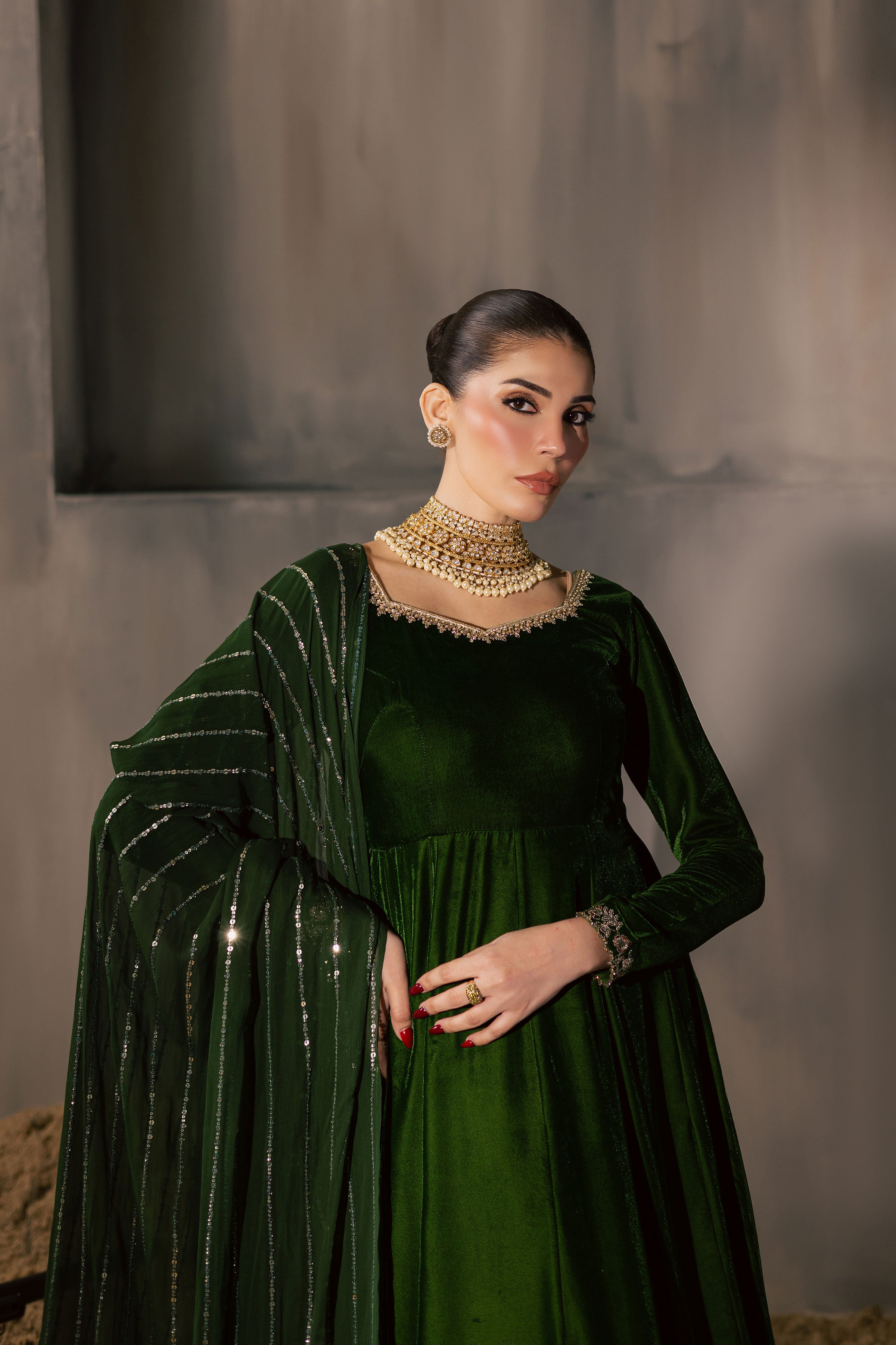 Mosslight 3Pc - Velvet Luxe Pret BATIKLuxePRET2025 BATIK XS / Moss Green / Velvet-S / Moss Green / Velvet-M / Moss Green / Velvet-L / Moss Green / Velvet-XL / Moss Green / Velvet
