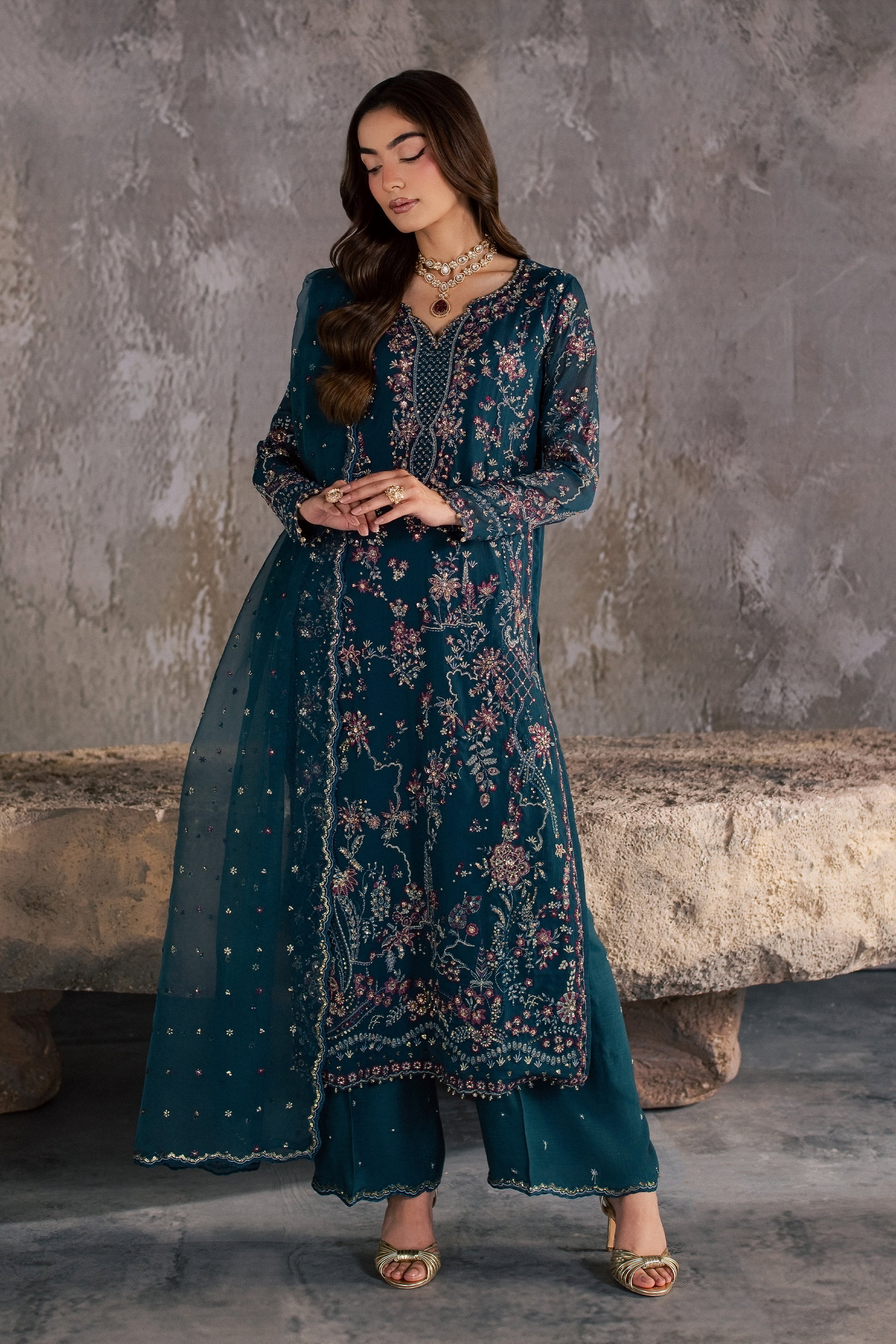 Nazish 3Pc - Festive Luxe Pret BATIKSTUDIO2026 BATIK S / Teal / Crinkle-M / Teal / Crinkle-L / Teal / Crinkle