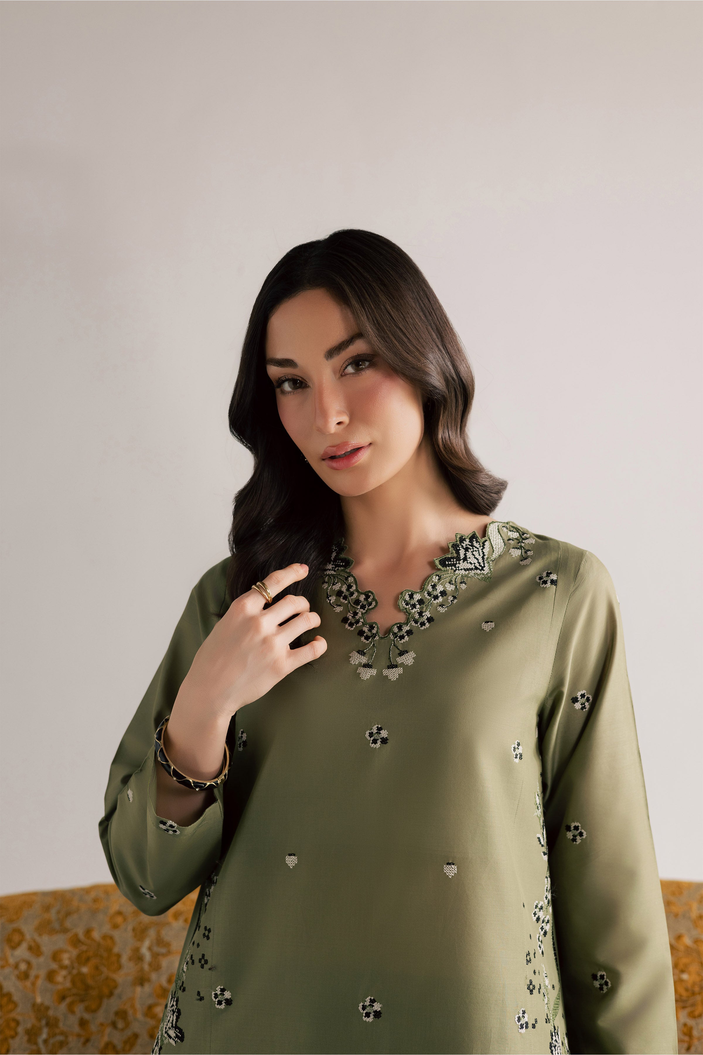 Nazni 2Pc - Embroidered Lawn Dress EverydayEdit26 BATIK XS / Moss / Pima Lawn-S / Moss / Pima Lawn-M / Moss / Pima Lawn-L / Moss / Pima Lawn-XL / Moss / Pima Lawn
