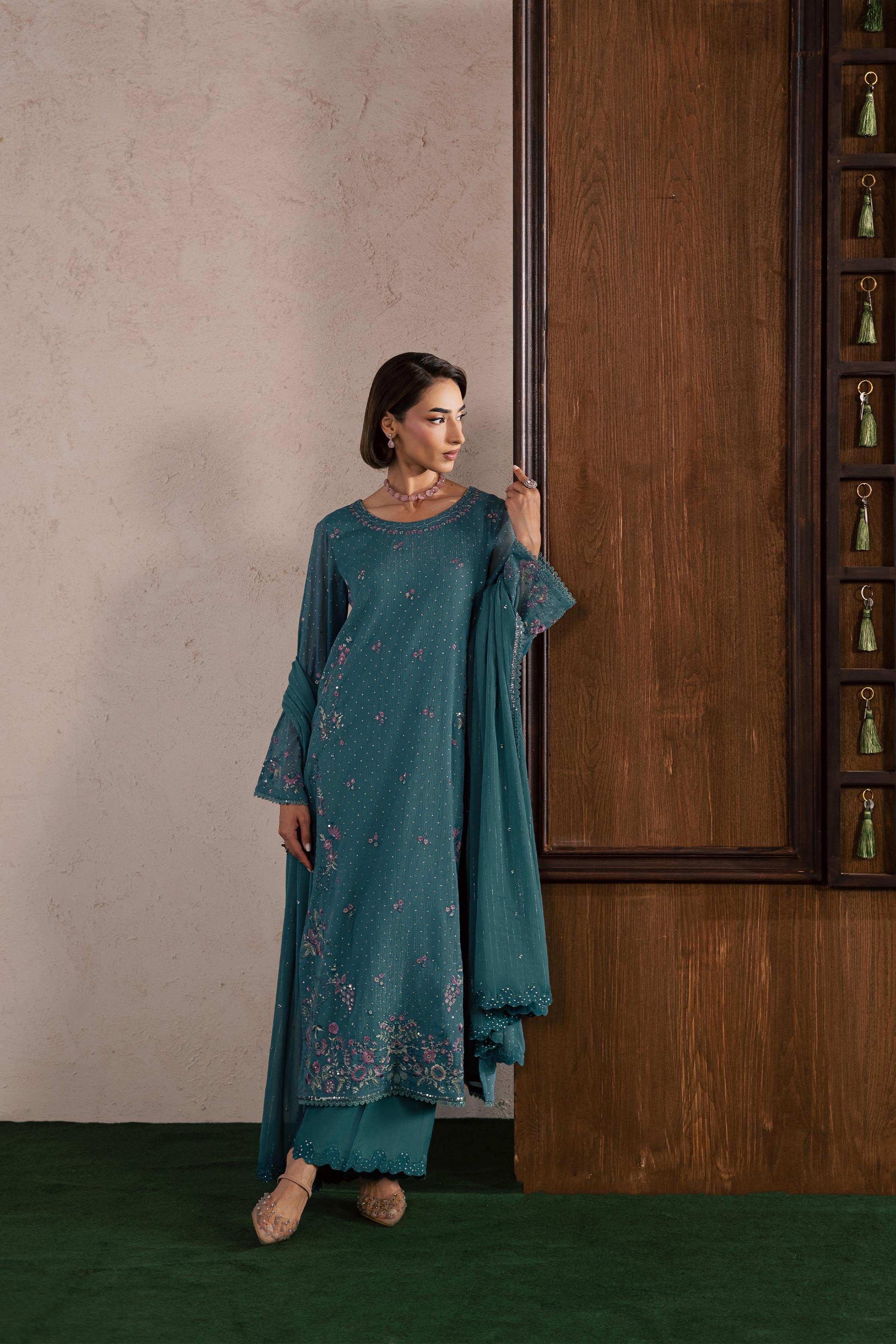 Noore 3Pc - Festive Luxury Formal BATIKSS26 BATIK S / Aqua / Zari Crinkle-M / Aqua / Zari Crinkle-L / Aqua / Zari Crinkle