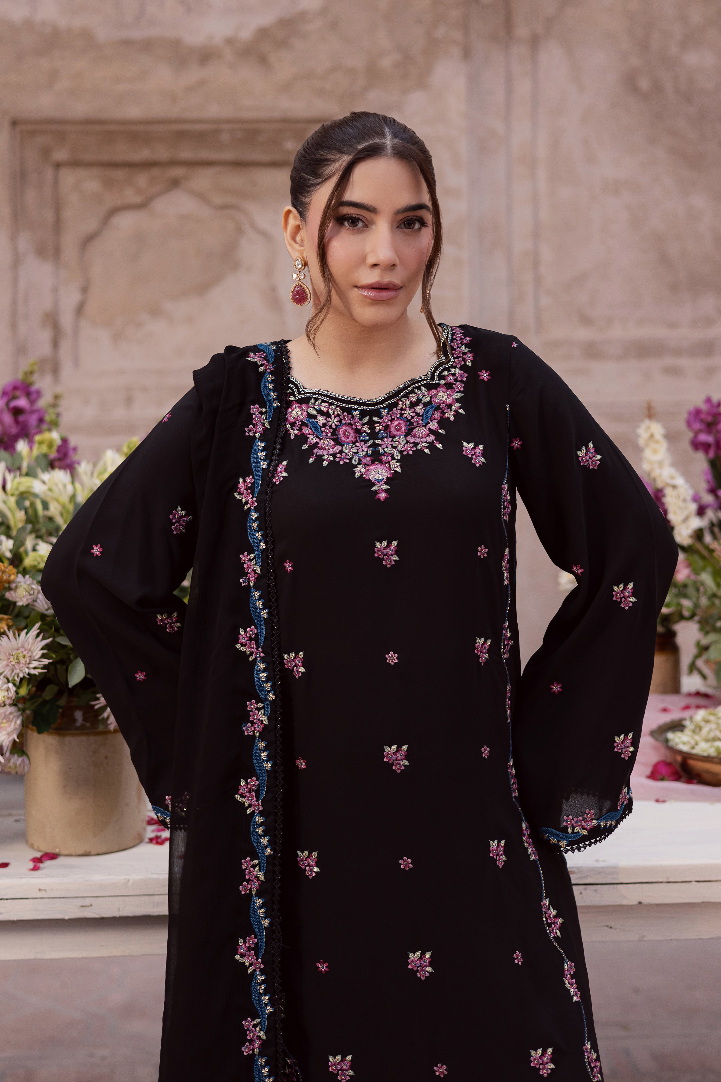Rea 3Pc - Festive Luxe Pret BATIKSTUDIO2025 BATIK S / Black / Georgette-M / Black / Georgette-L / Black / Georgette