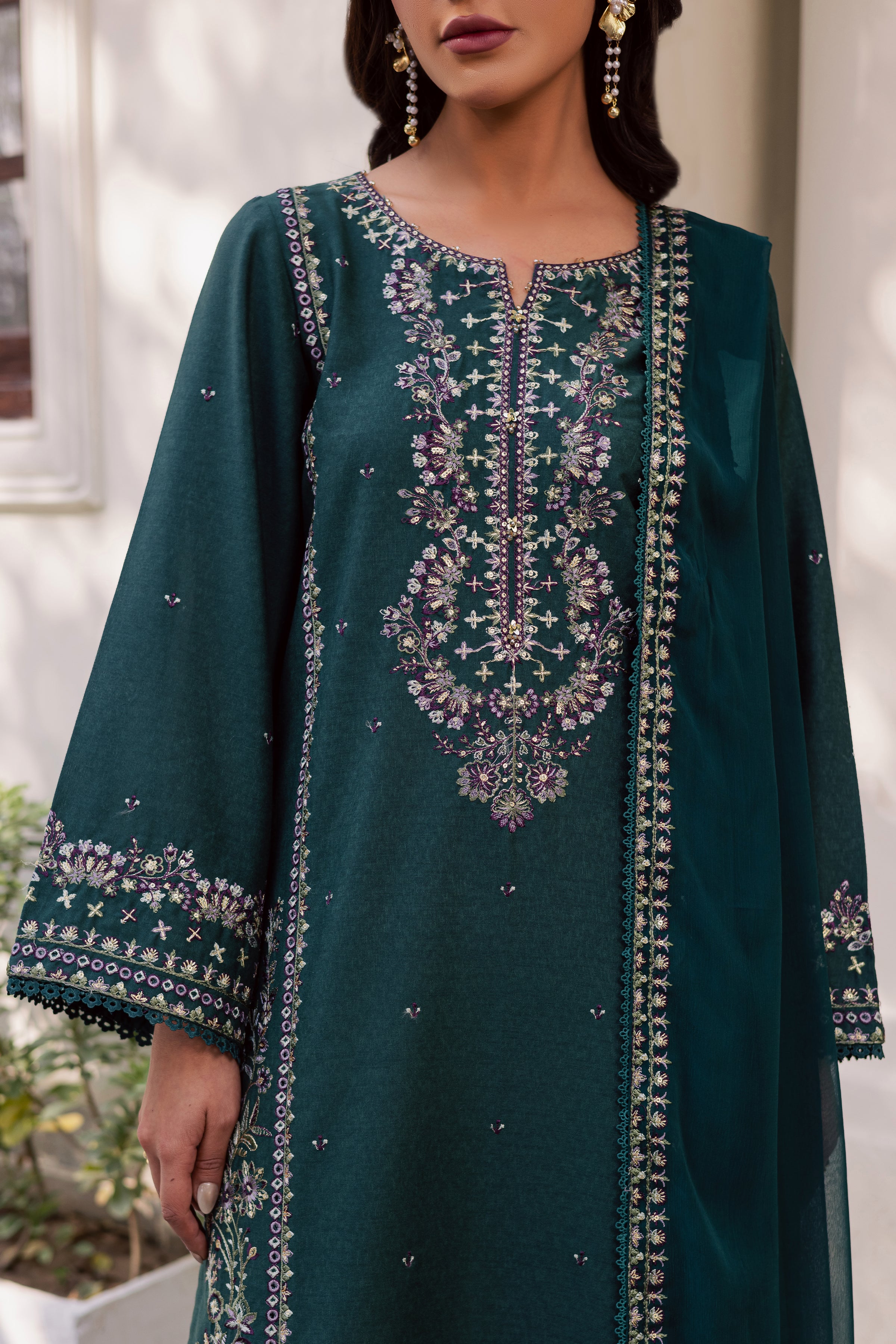 Safira 3Pc - Embroidered Karandi Dress BATIK WINTER PRET 2025 BATIK XS / Bottle Green / Karandi-S / Bottle Green / Karandi-M / Bottle Green / Karandi-L / Bottle Green / Karandi-XL / Bottle Green / Karandi