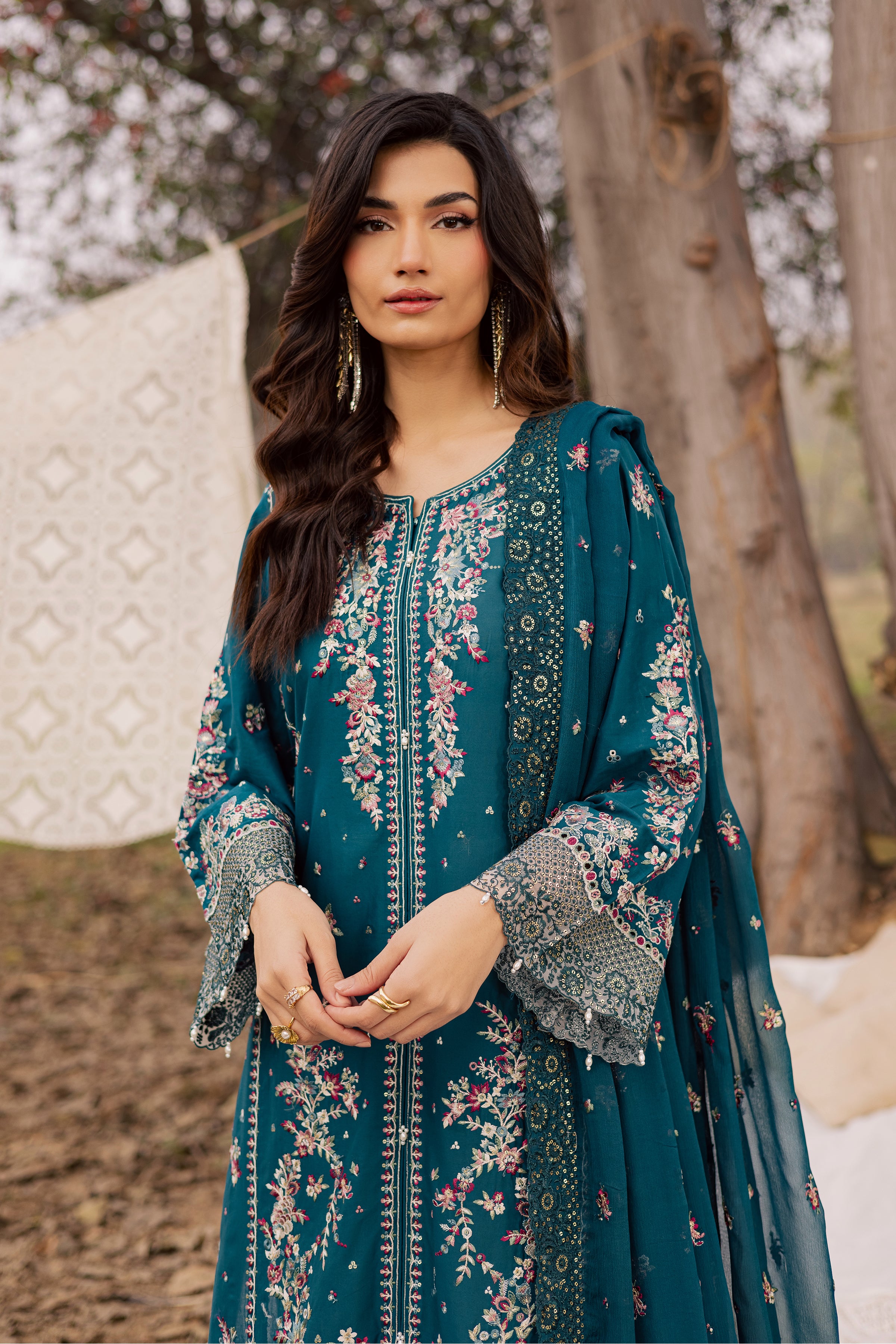 Shane 3Pc - Festive Embroidered Lawn BATIKEID2026 BATIK XS / Zinc / Pima Lawn-S / Zinc / Pima Lawn-M / Zinc / Pima Lawn-L / Zinc / Pima Lawn-XL / Zinc / Pima Lawn