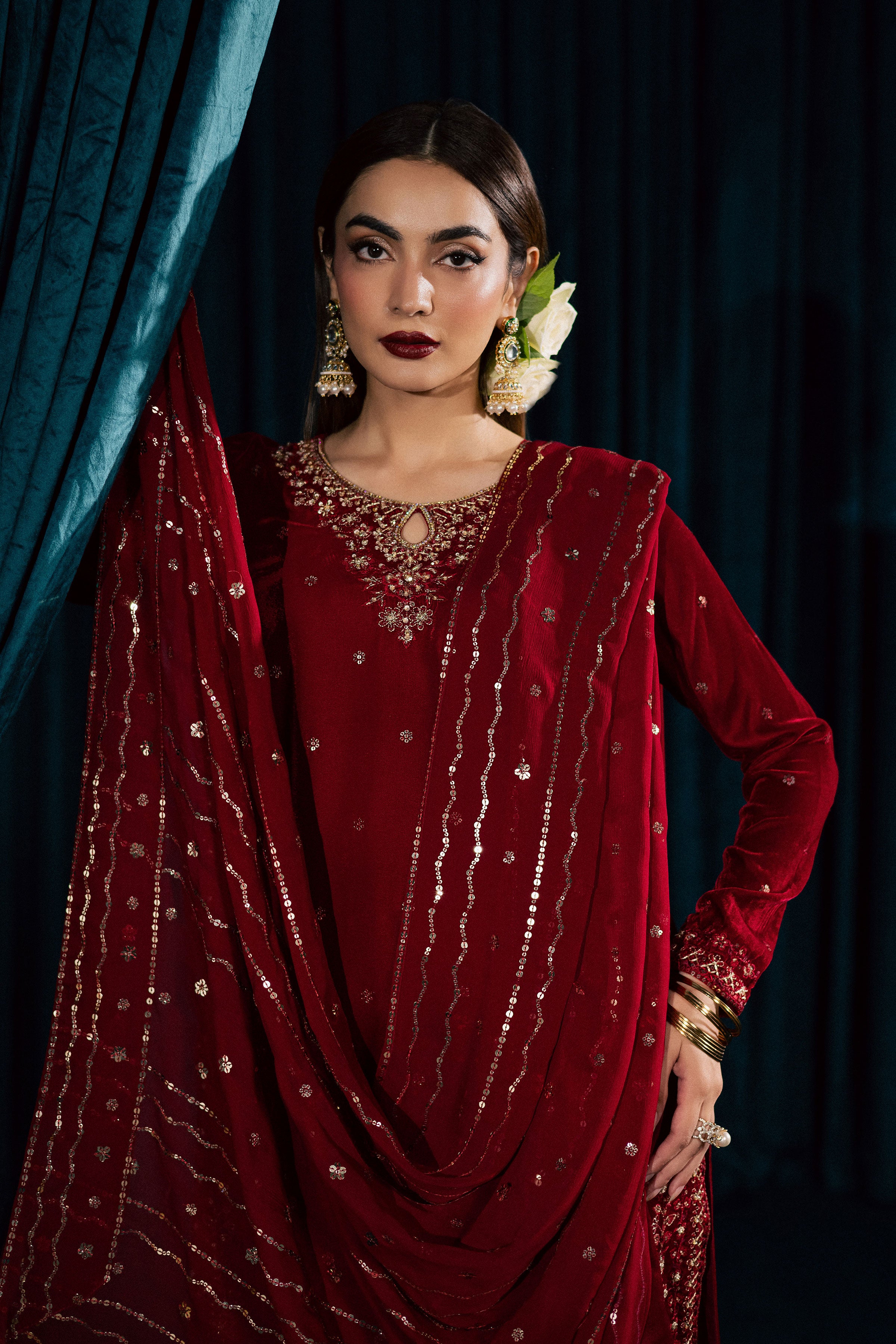 Surkh Gul 3Pc - Velvet Formal Dress BATIKSTUDIO2025 BATIK S / Red / Velvet-M / Red / Velvet-L / Red / Velvet