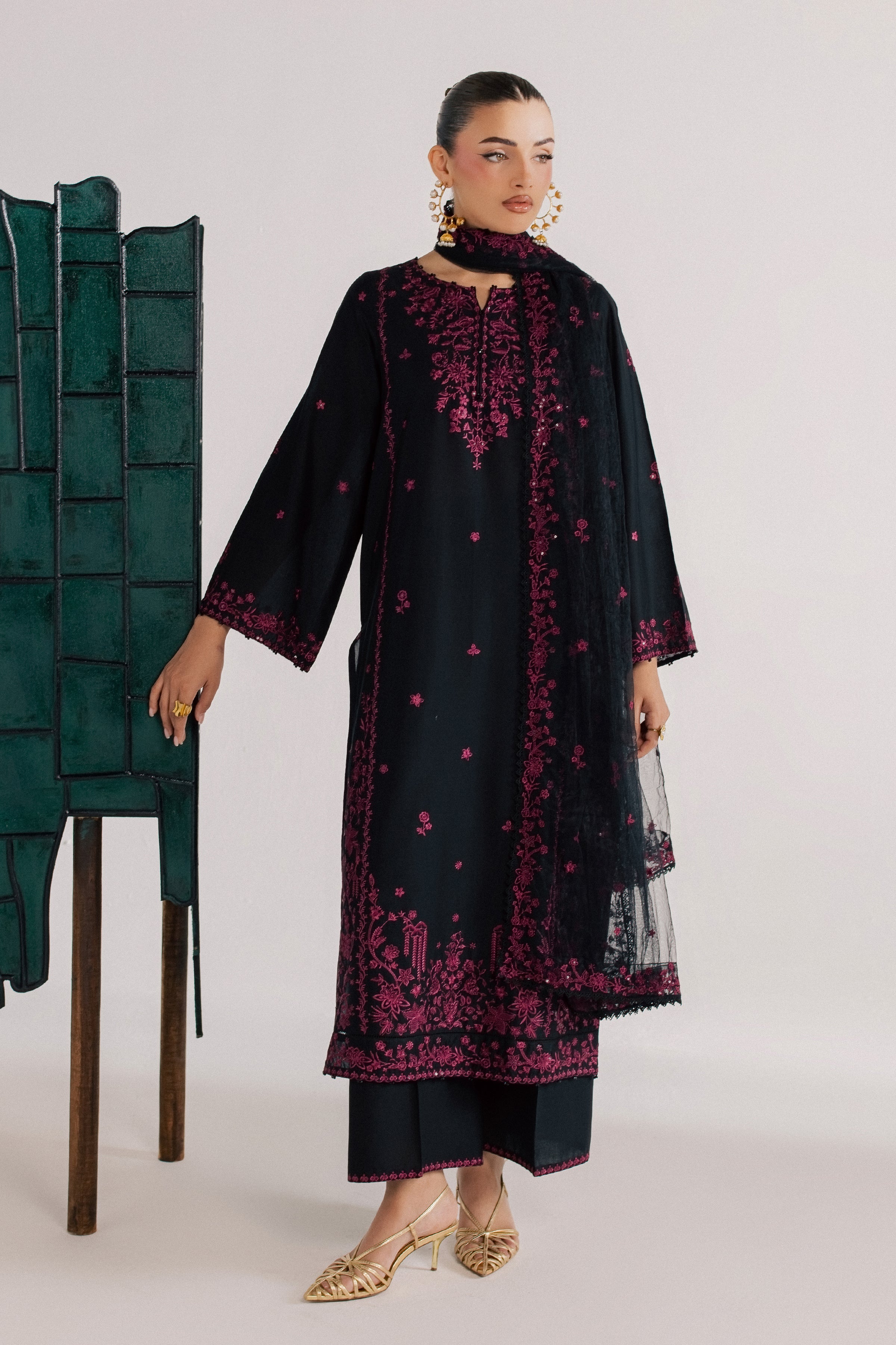 Surkh Saaya 3Pc - Luxury Embroidered Lawn BATIKSS26 BATIK XS / Jet Black / Pima Lawn-S / Jet Black / Pima Lawn-M / Jet Black / Pima Lawn-L / Jet Black / Pima Lawn-XL / Jet Black / Pima Lawn