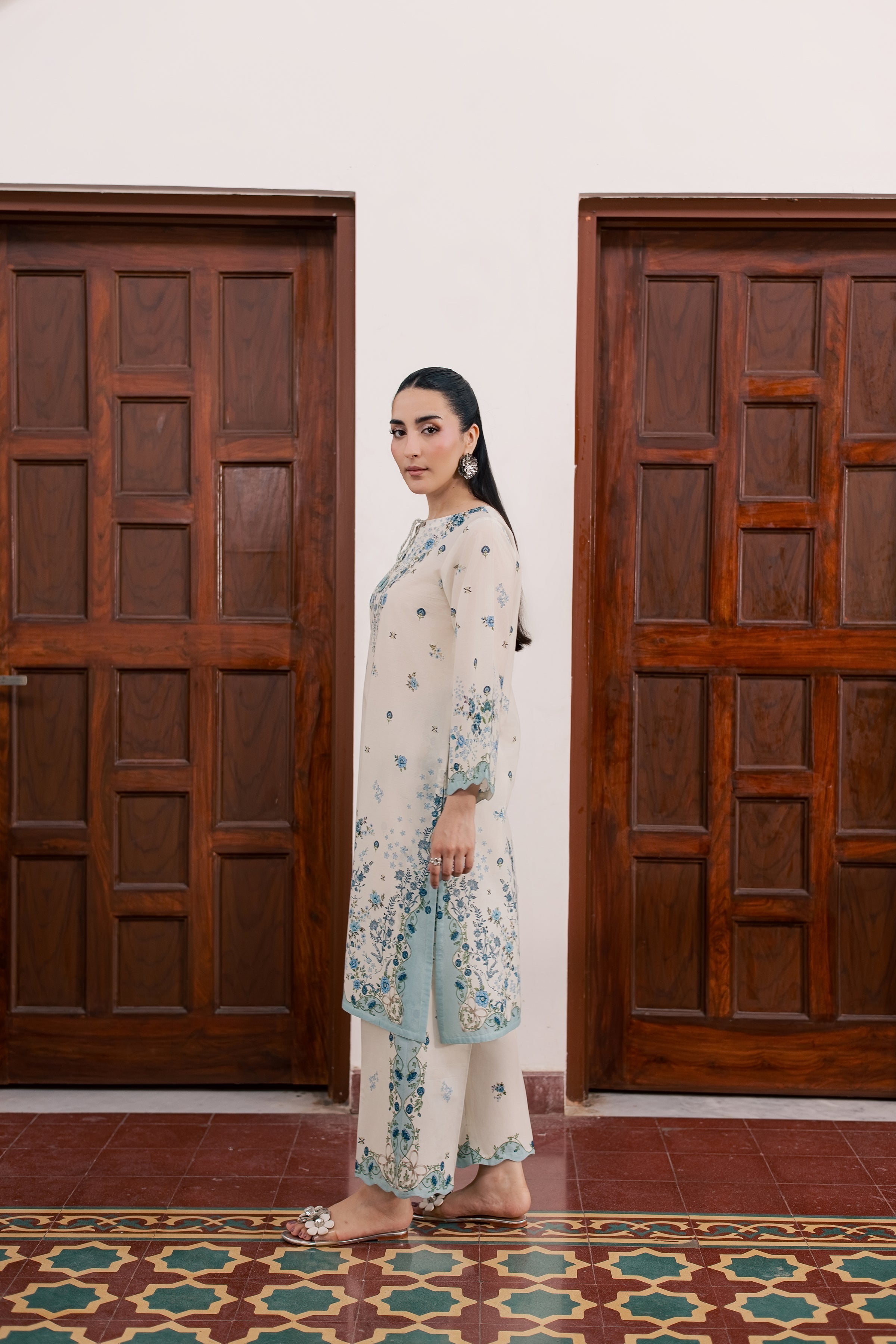Trey 2Pc - Printed Lawn Dress BATIKSS26 BATIK XS / Off White / Lawn-S / Off White / Lawn-M / Off White / Lawn-L / Off White / Lawn-XL / Off White / Lawn