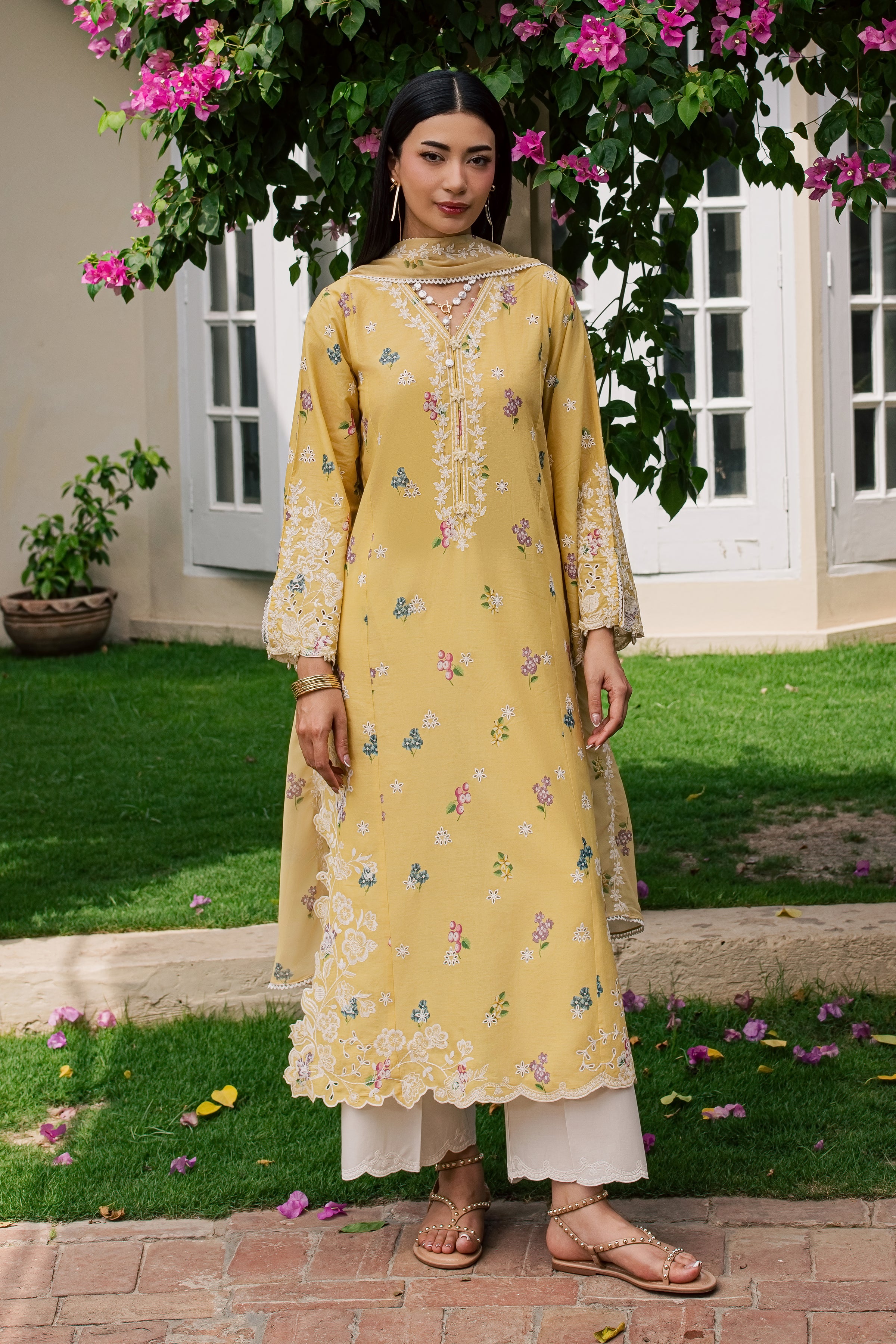 Vard 3Pc - Luxury Embroidered Lawn BATIKSS26 BATIK XS / Yellow / Lawn-S / Yellow / Lawn-M / Yellow / Lawn-L / Yellow / Lawn-XL / Yellow / Lawn