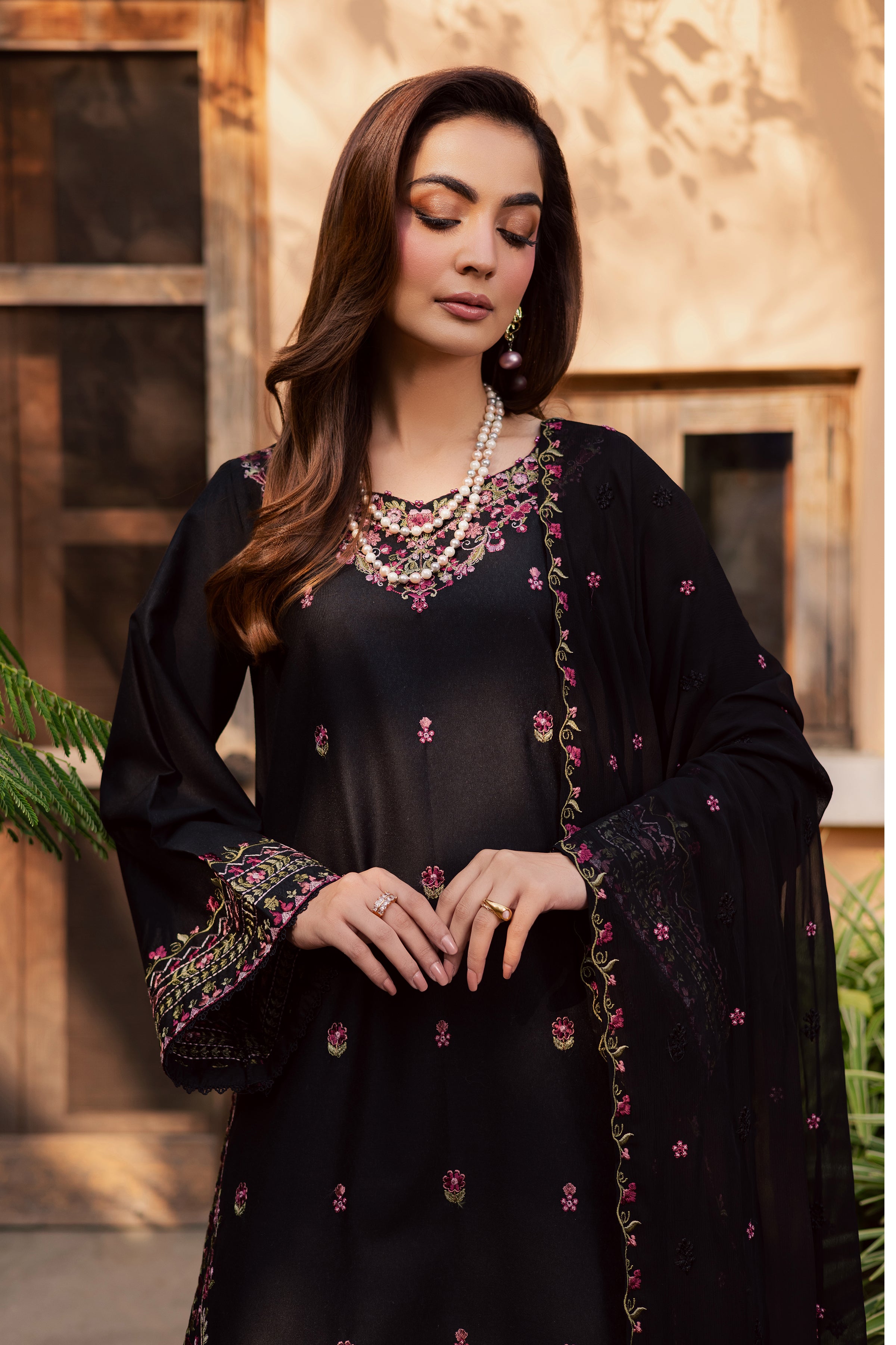 Vareha 3Pc - Embroidered Festive Pret BATIK WINTER PRET 2025 BATIK XS / Black / Cotton-S / Black / Cotton-M / Black / Cotton-L / Black / Cotton-XL / Black / Cotton