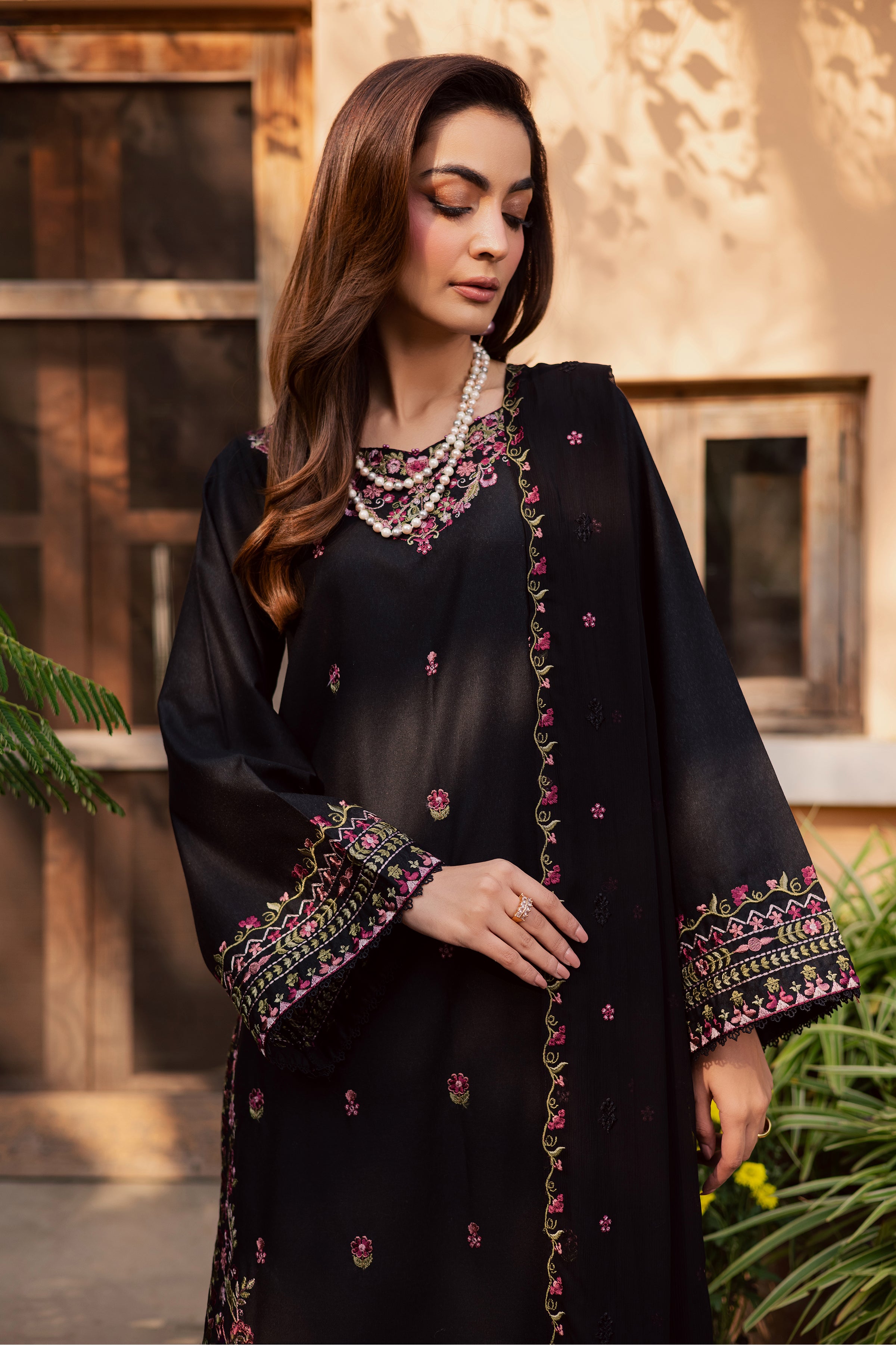 Vareha 3Pc - Embroidered Festive Pret BATIK WINTER PRET 2025 BATIK XS / Black / Cotton-S / Black / Cotton-M / Black / Cotton-L / Black / Cotton-XL / Black / Cotton
