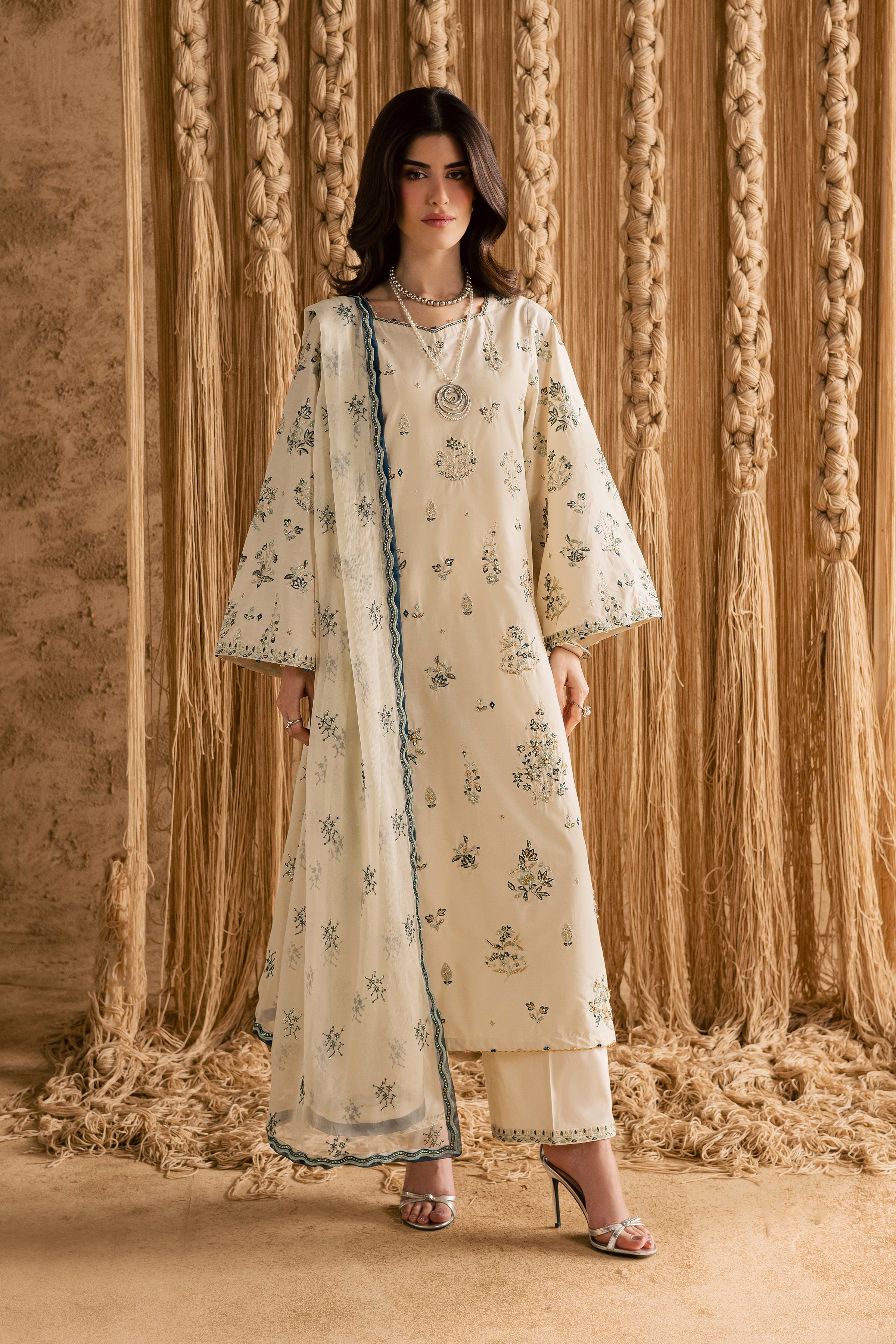 White Sky 3Pc - Festive Eid Pret BATIKEID2026 BATIK XS / Ivory / Giza-S / Ivory / Giza-M / Ivory / Giza-L / Ivory / Giza-XL / Ivory / Giza