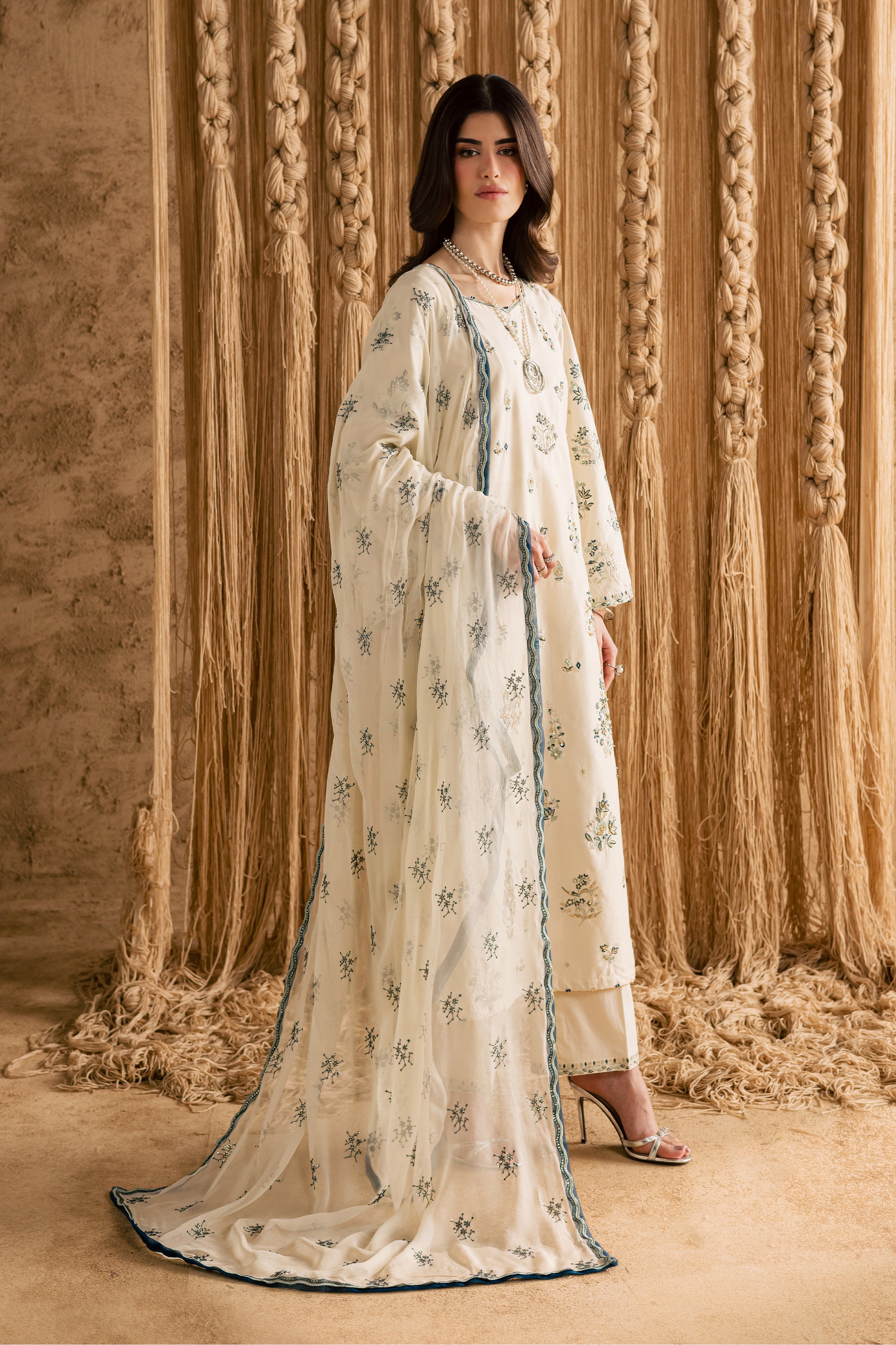 White Sky 3Pc - Festive Eid Pret BATIKEID2026 BATIK XS / Ivory / Giza-S / Ivory / Giza-M / Ivory / Giza-L / Ivory / Giza-XL / Ivory / Giza