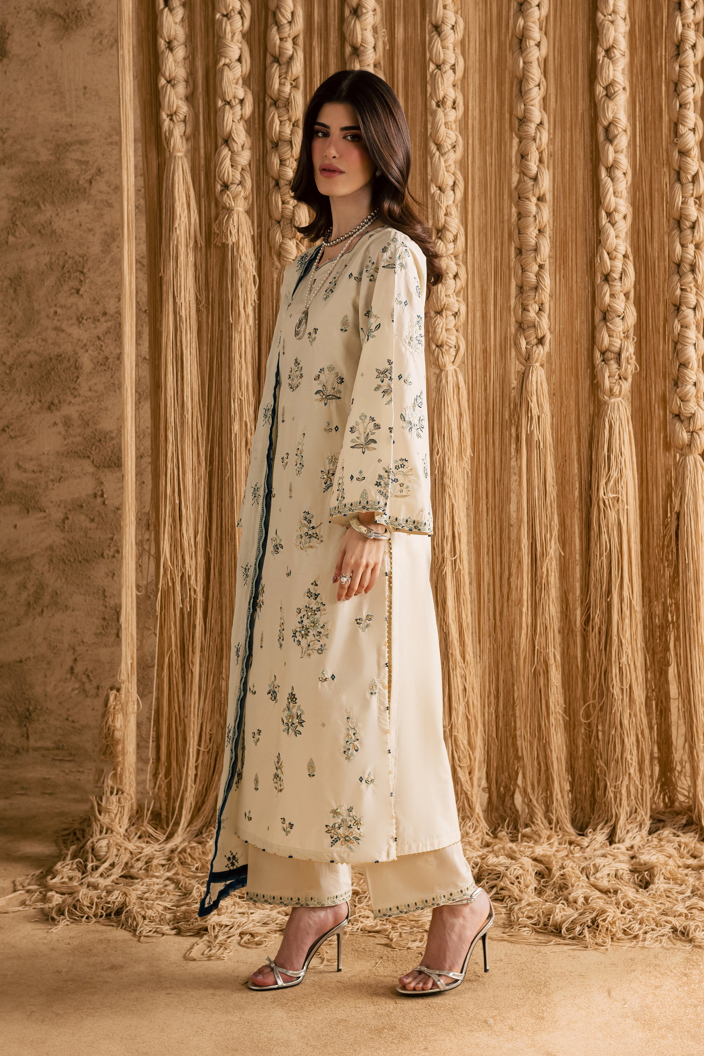 White Sky 3Pc - Festive Eid Pret BATIKEID2026 BATIK XS / Ivory / Giza-S / Ivory / Giza-M / Ivory / Giza-L / Ivory / Giza-XL / Ivory / Giza