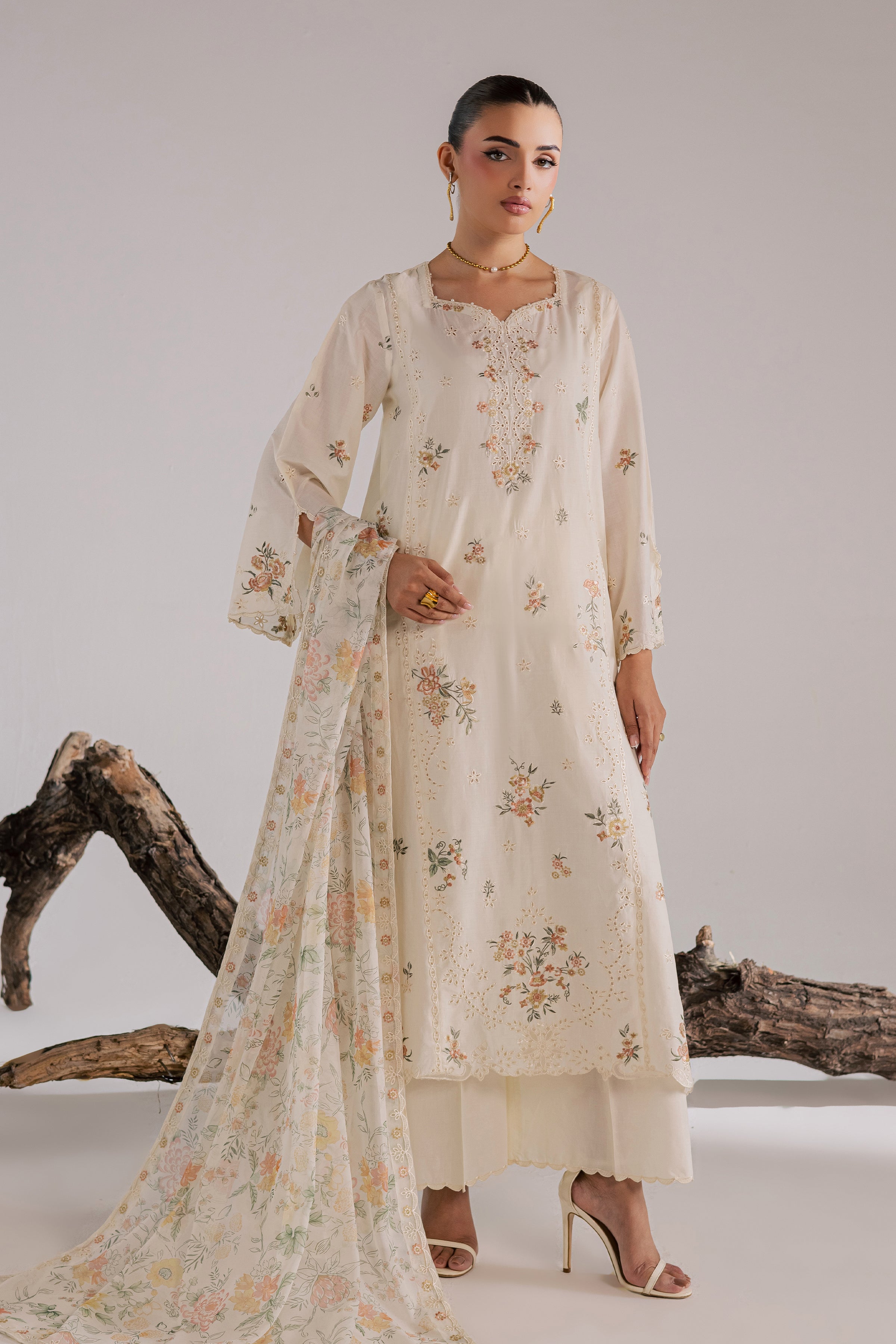 White Zoe 3Pc - Luxury Embroidered Lawn BATIKSS26 BATIK XS / Eggnog / Pima Lawn-S / Eggnog / Pima Lawn-M / Eggnog / Pima Lawn-L / Eggnog / Pima Lawn-XL / Eggnog / Pima Lawn