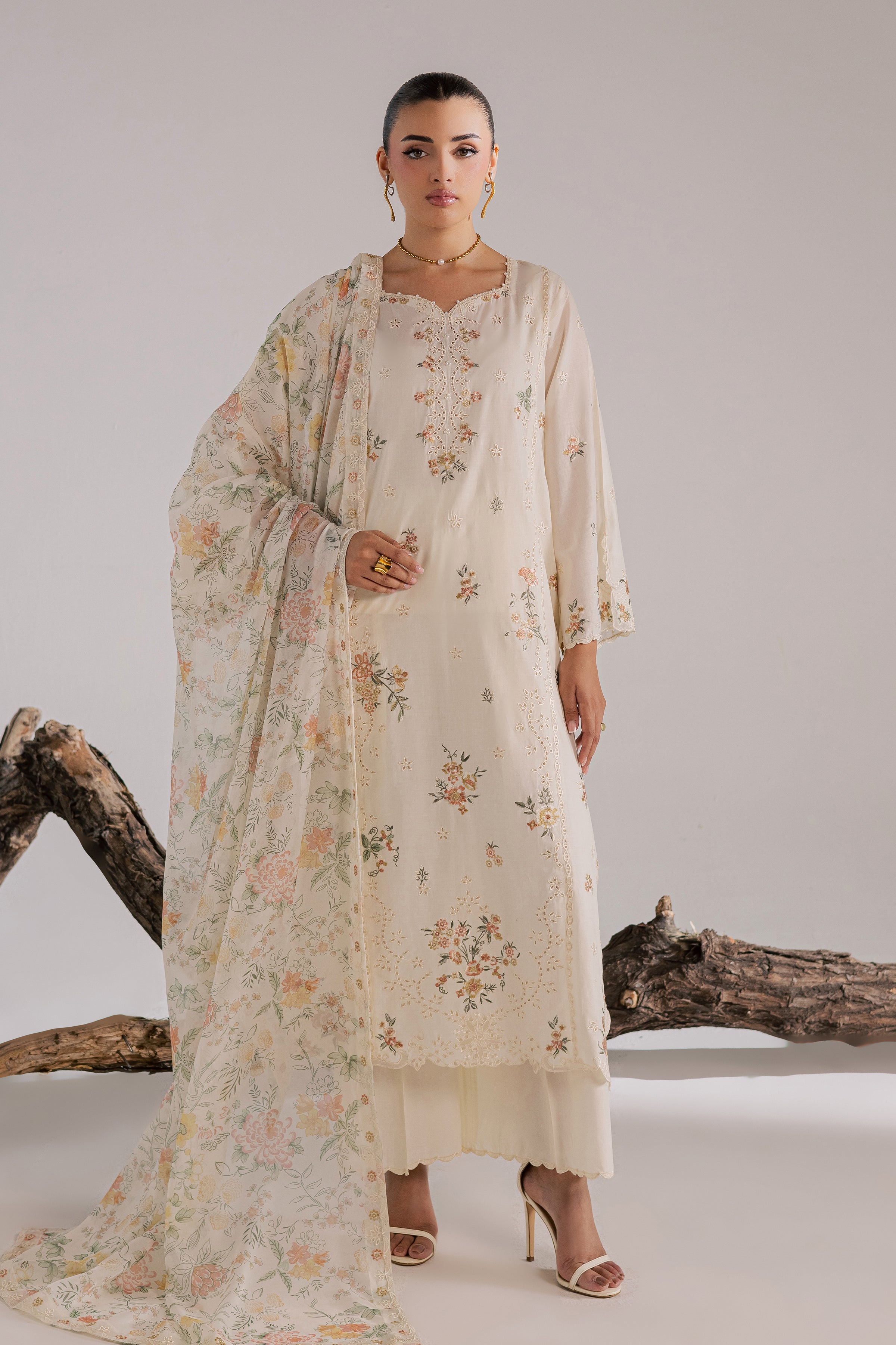 White Zoe 3Pc - Luxury Embroidered Lawn BATIKSS26 BATIK XS / Eggnog / Pima Lawn-S / Eggnog / Pima Lawn-M / Eggnog / Pima Lawn-L / Eggnog / Pima Lawn-XL / Eggnog / Pima Lawn