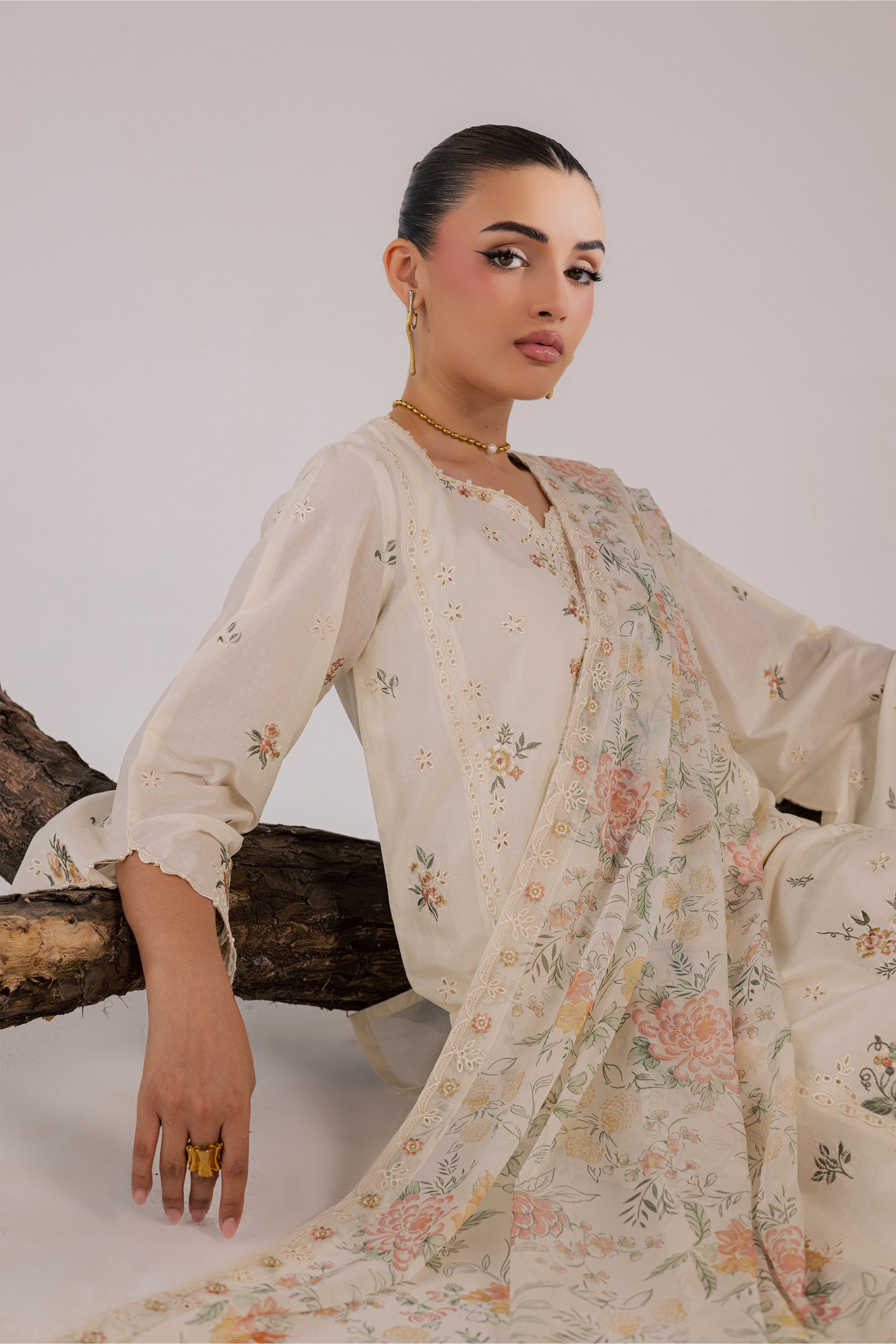 White Zoe 3Pc - Luxury Embroidered Lawn BATIKSS26 BATIK XS / Eggnog / Pima Lawn-S / Eggnog / Pima Lawn-M / Eggnog / Pima Lawn-L / Eggnog / Pima Lawn-XL / Eggnog / Pima Lawn