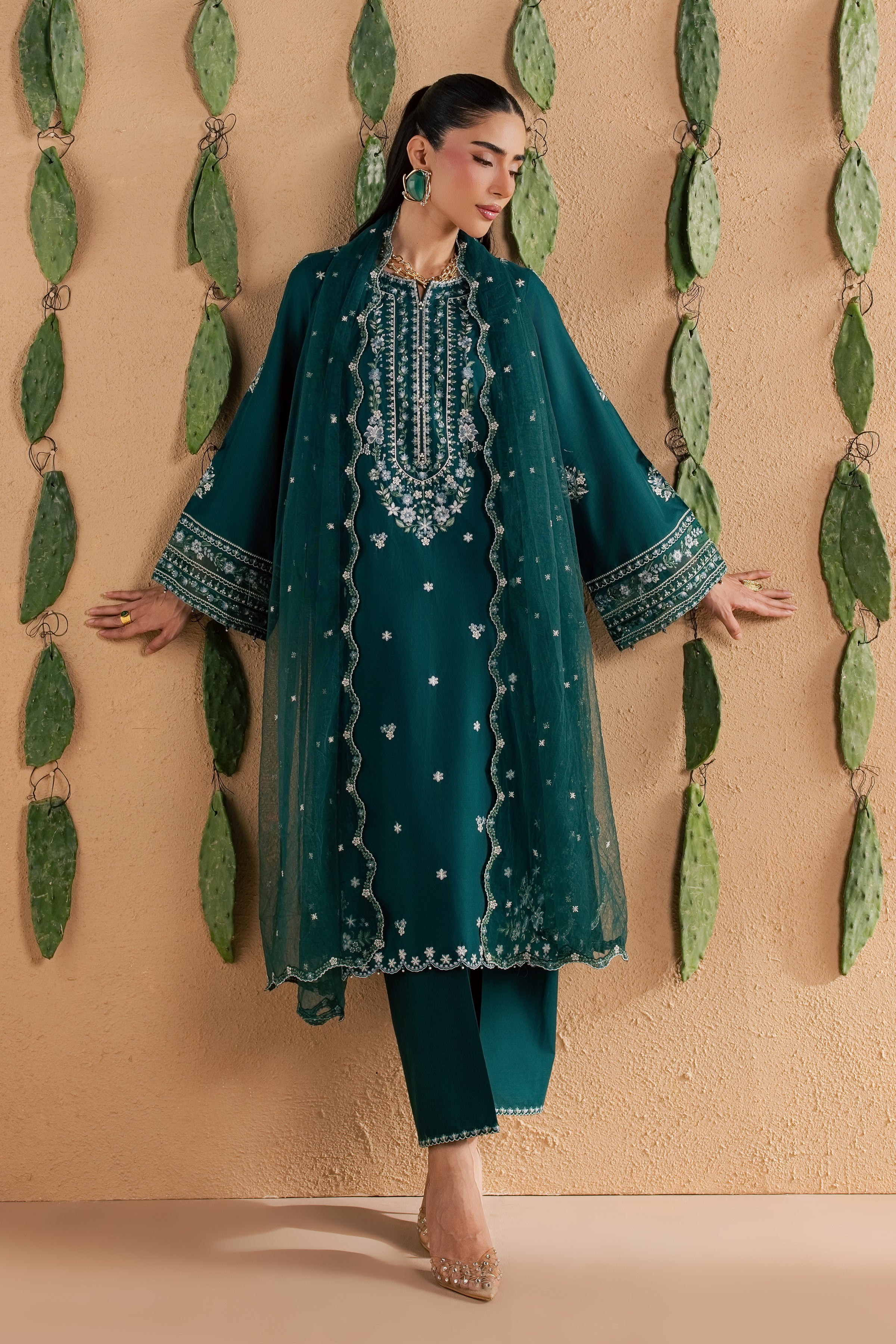 Zamarud 3Pc - Luxury Embroidered Lawn BATIKSS26 BATIK XS / Zinc Green / Pima Lawn-S / Zinc Green / Pima Lawn-M / Zinc Green / Pima Lawn-L / Zinc Green / Pima Lawn-XL / Zinc Green / Pima Lawn