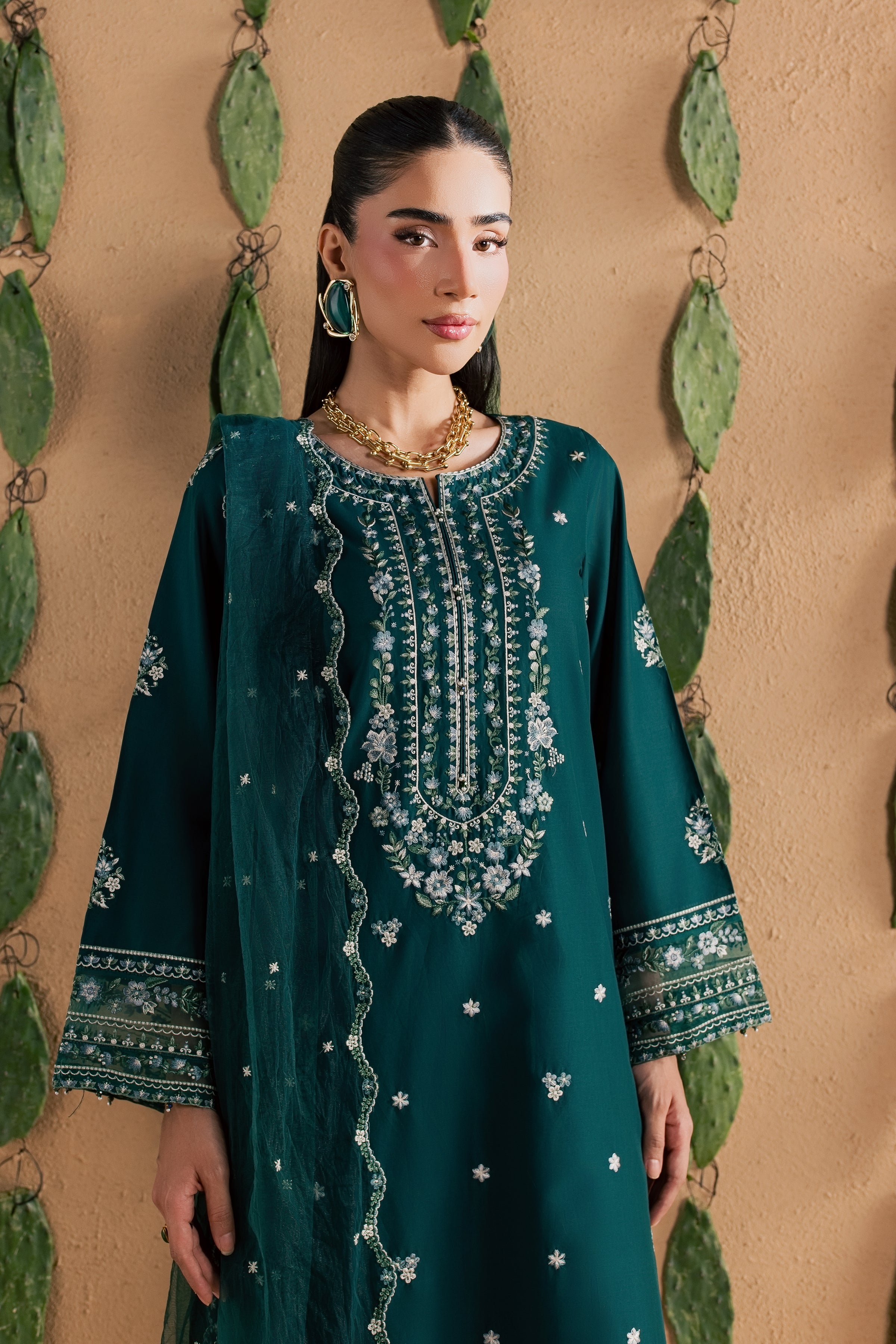 Zamarud 3Pc - Luxury Embroidered Lawn BATIKSS26 BATIK XS / Zinc Green / Pima Lawn-S / Zinc Green / Pima Lawn-M / Zinc Green / Pima Lawn-L / Zinc Green / Pima Lawn-XL / Zinc Green / Pima Lawn