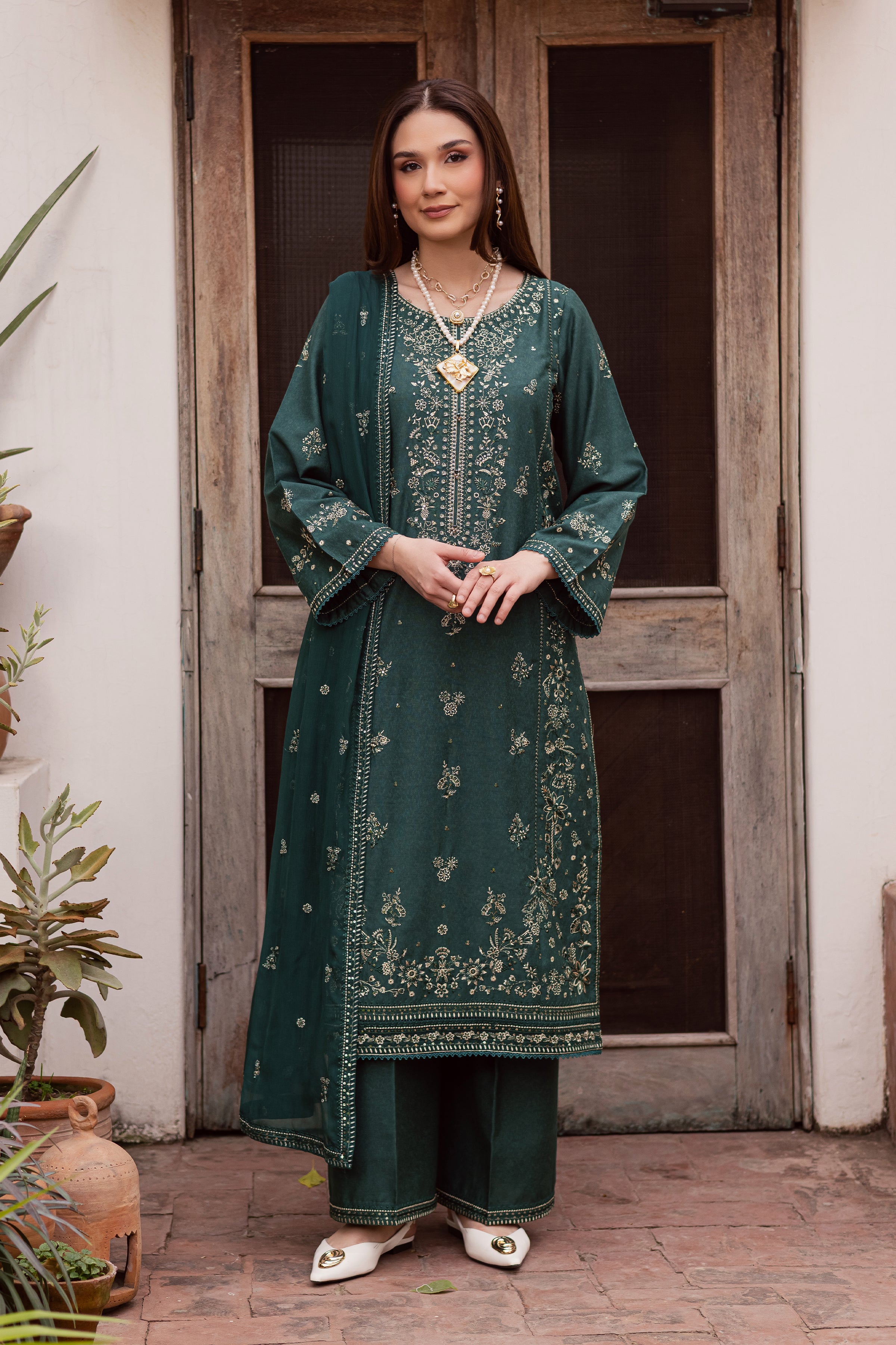 Zorro 3Pc - Embroidered Festive Pret BATIK WINTER PRET 2025 BATIK XS / Bottle Green / Textured Cotton-S / Bottle Green / Textured Cotton-M / Bottle Green / Textured Cotton-L / Bottle Green / Textured Cotton-XL / Bottle Green / Textured Cotton