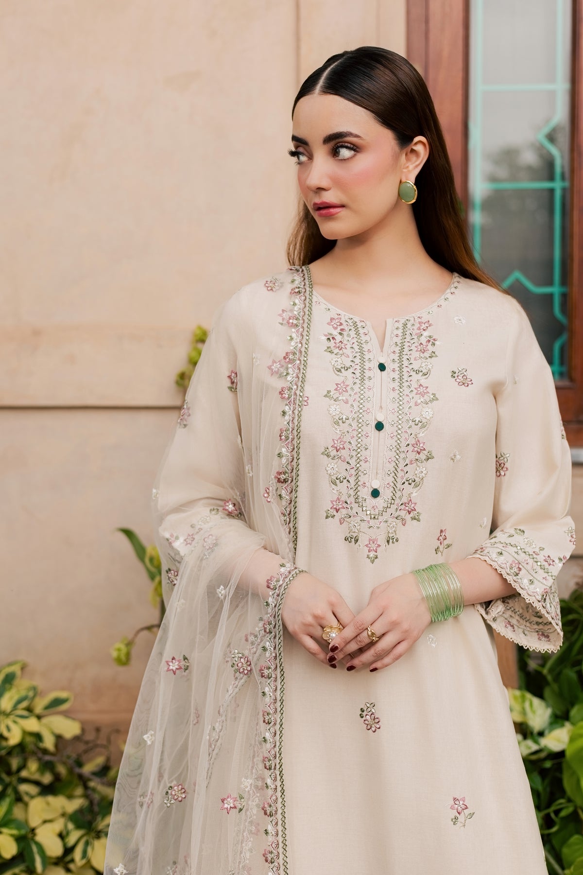Oak Wood 3Pc - Embroidered Khaddar Pret