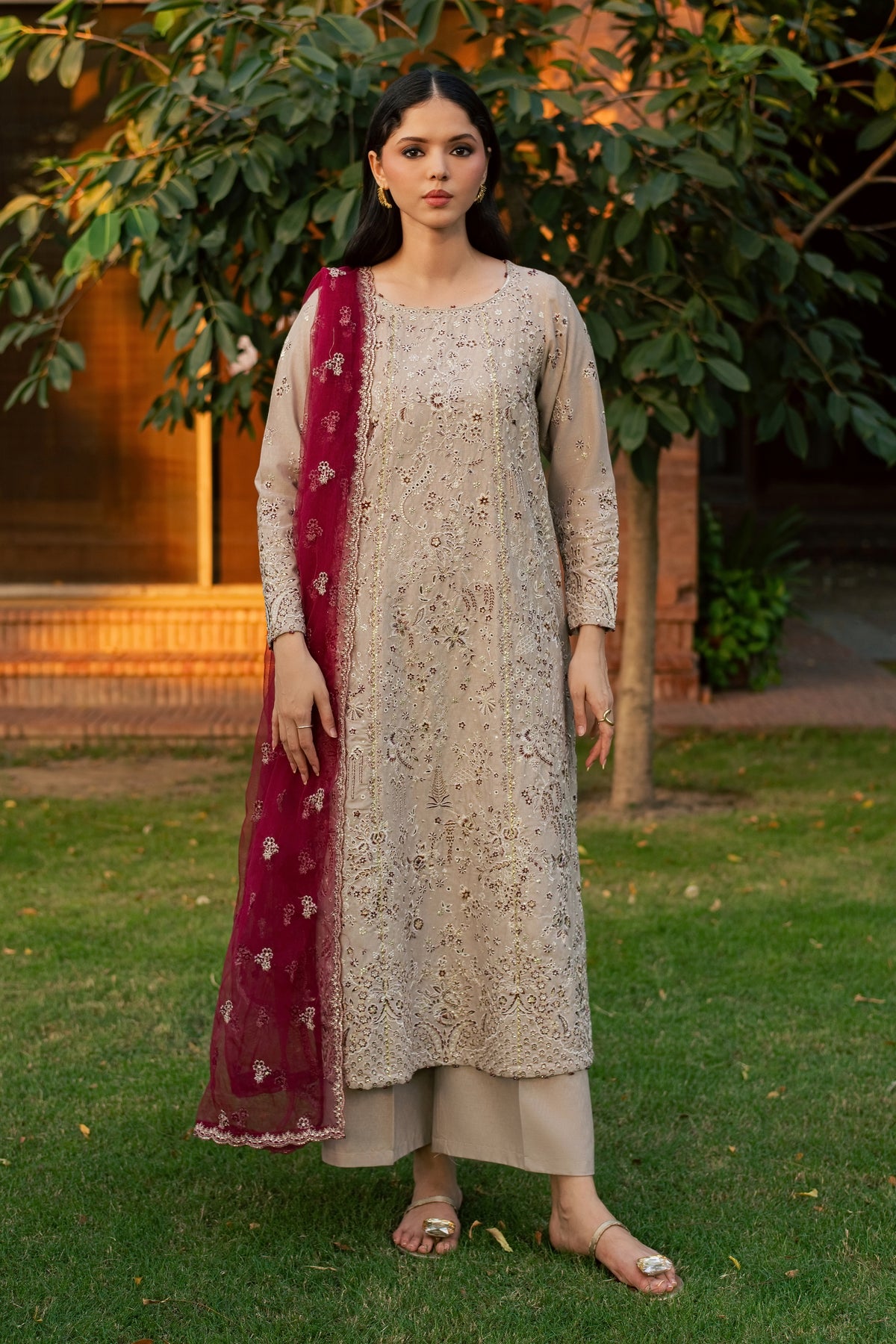Naina 3Pc - Embroidered Karandi Pret